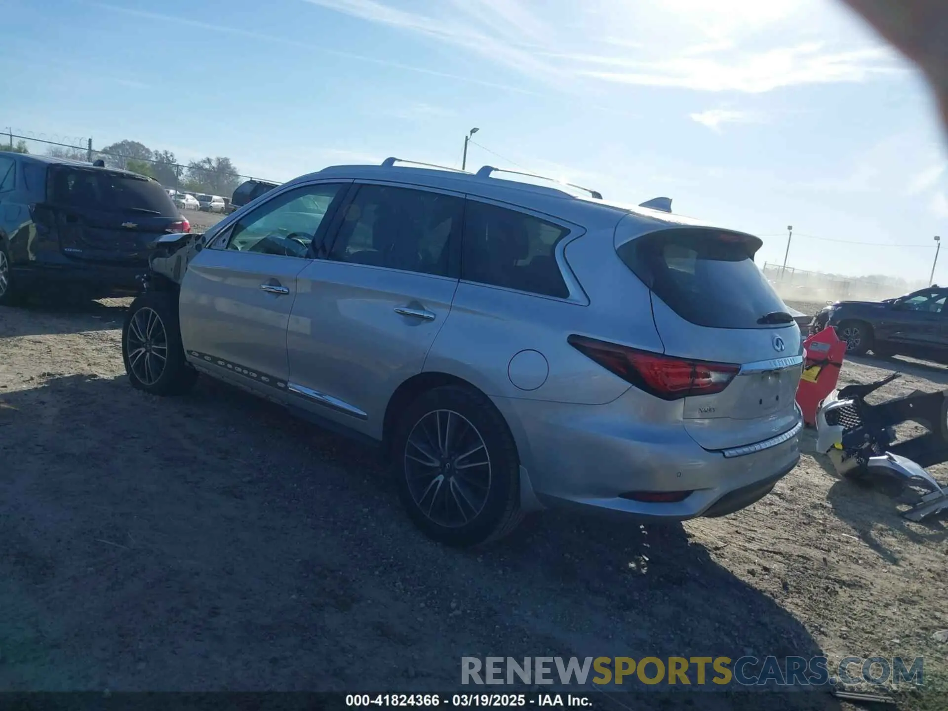 3 Photograph of a damaged car 5N1DL0MN8KC555323 INFINITI QX60 2019