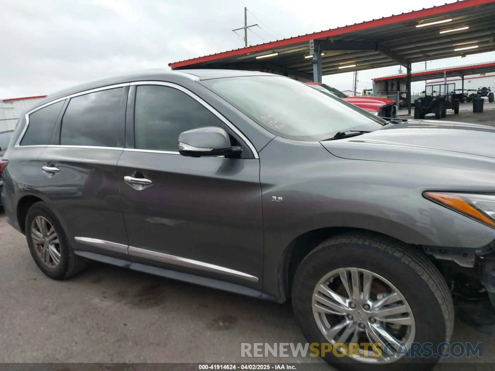 13 Photograph of a damaged car 5N1DL0MN9KC516854 INFINITI QX60 2019