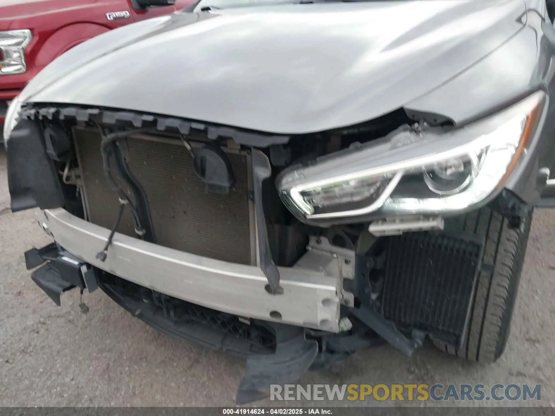6 Photograph of a damaged car 5N1DL0MN9KC516854 INFINITI QX60 2019