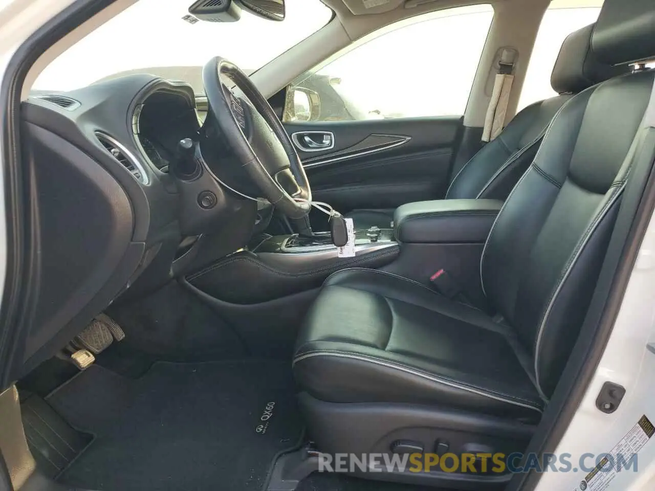 7 Photograph of a damaged car 5N1DL0MN9KC521956 INFINITI QX60 2019