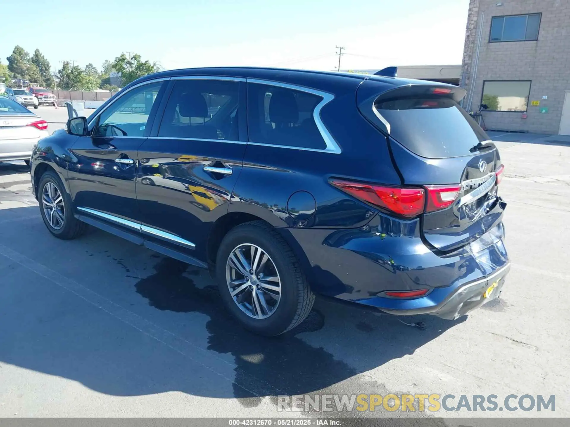 3 Photograph of a damaged car 5N1DL0MN9KC567285 INFINITI QX60 2019