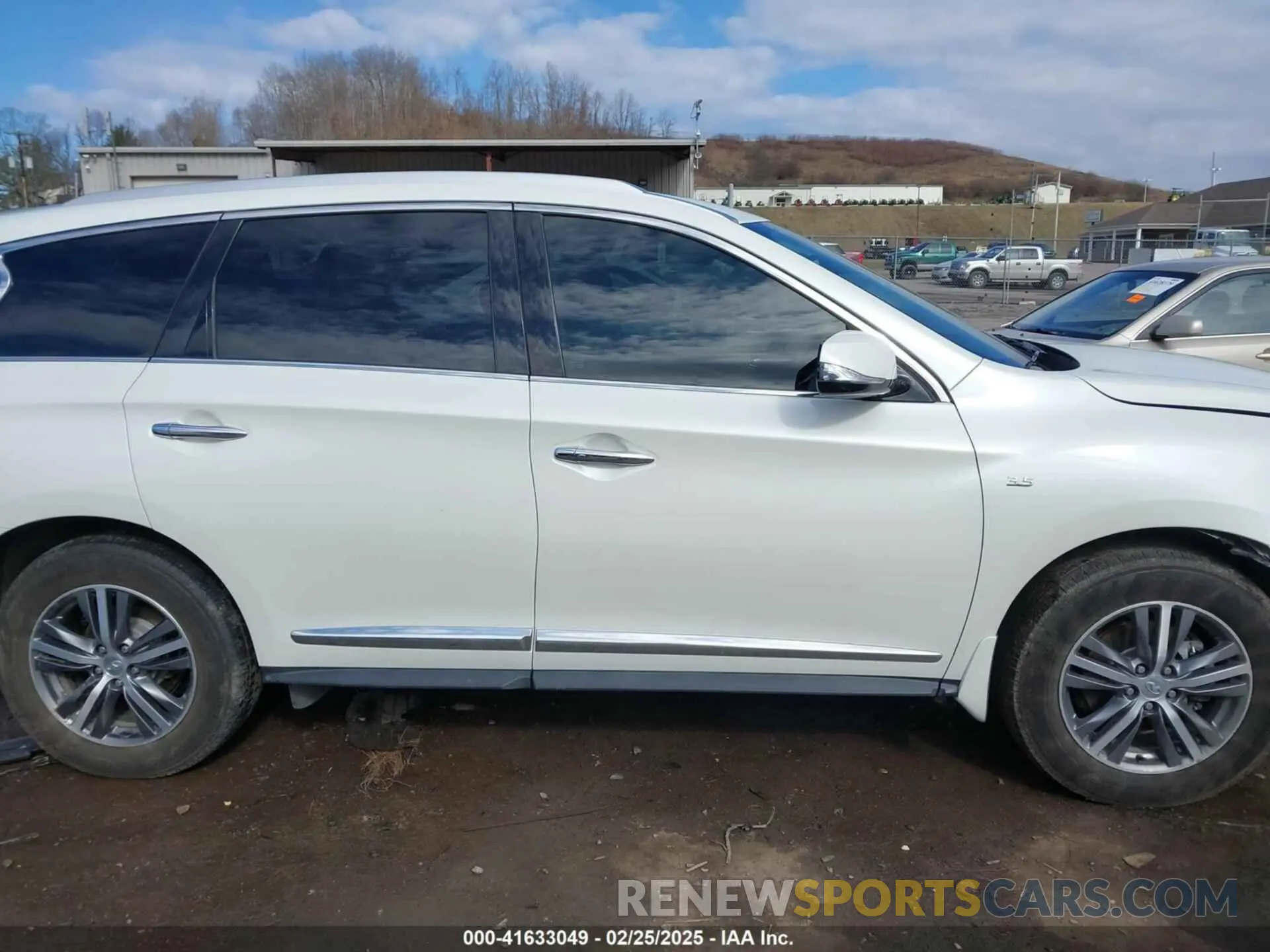 13 Photograph of a damaged car 5N1DL0MM0LC513849 INFINITI QX60 2020