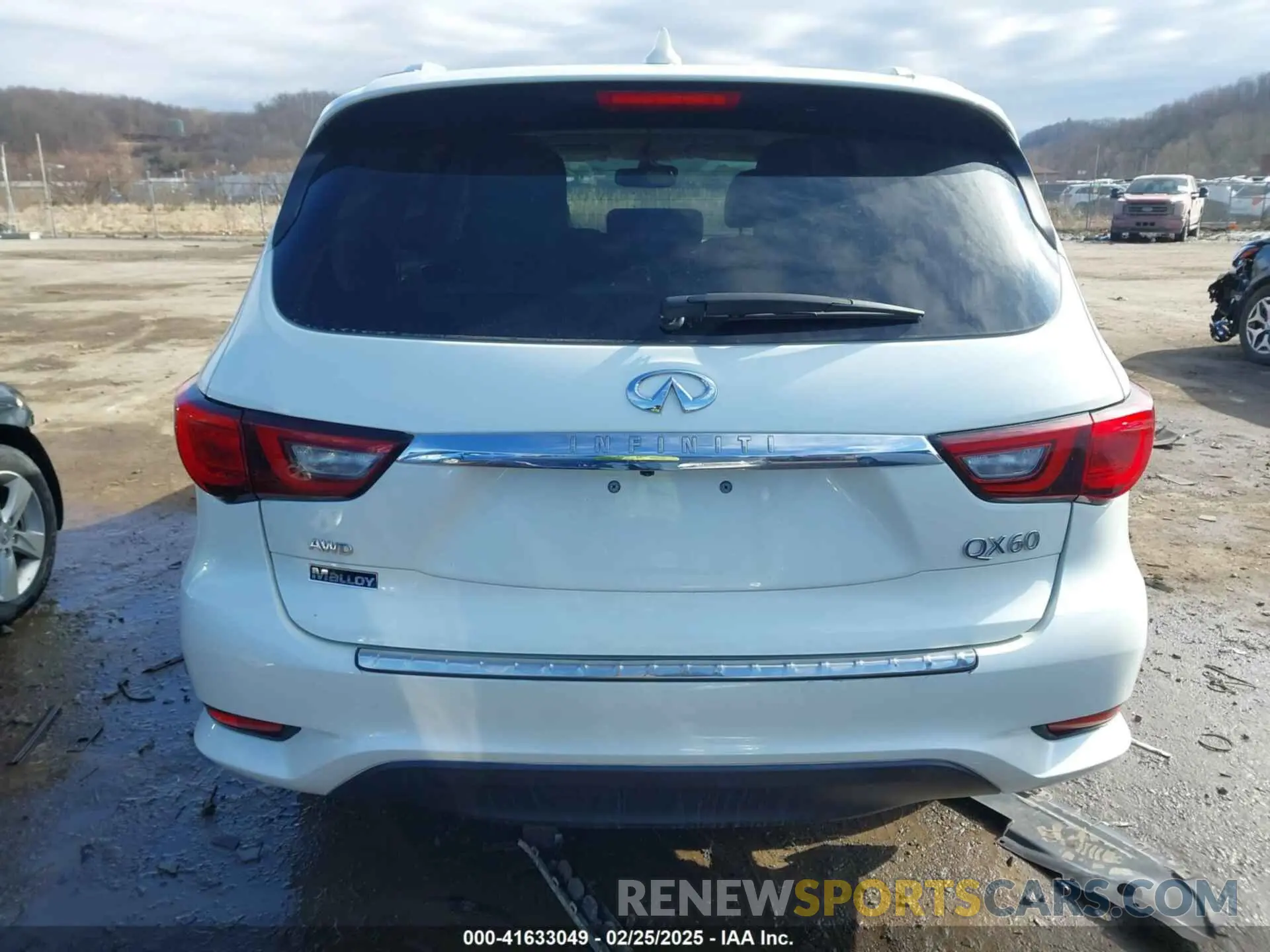 16 Photograph of a damaged car 5N1DL0MM0LC513849 INFINITI QX60 2020