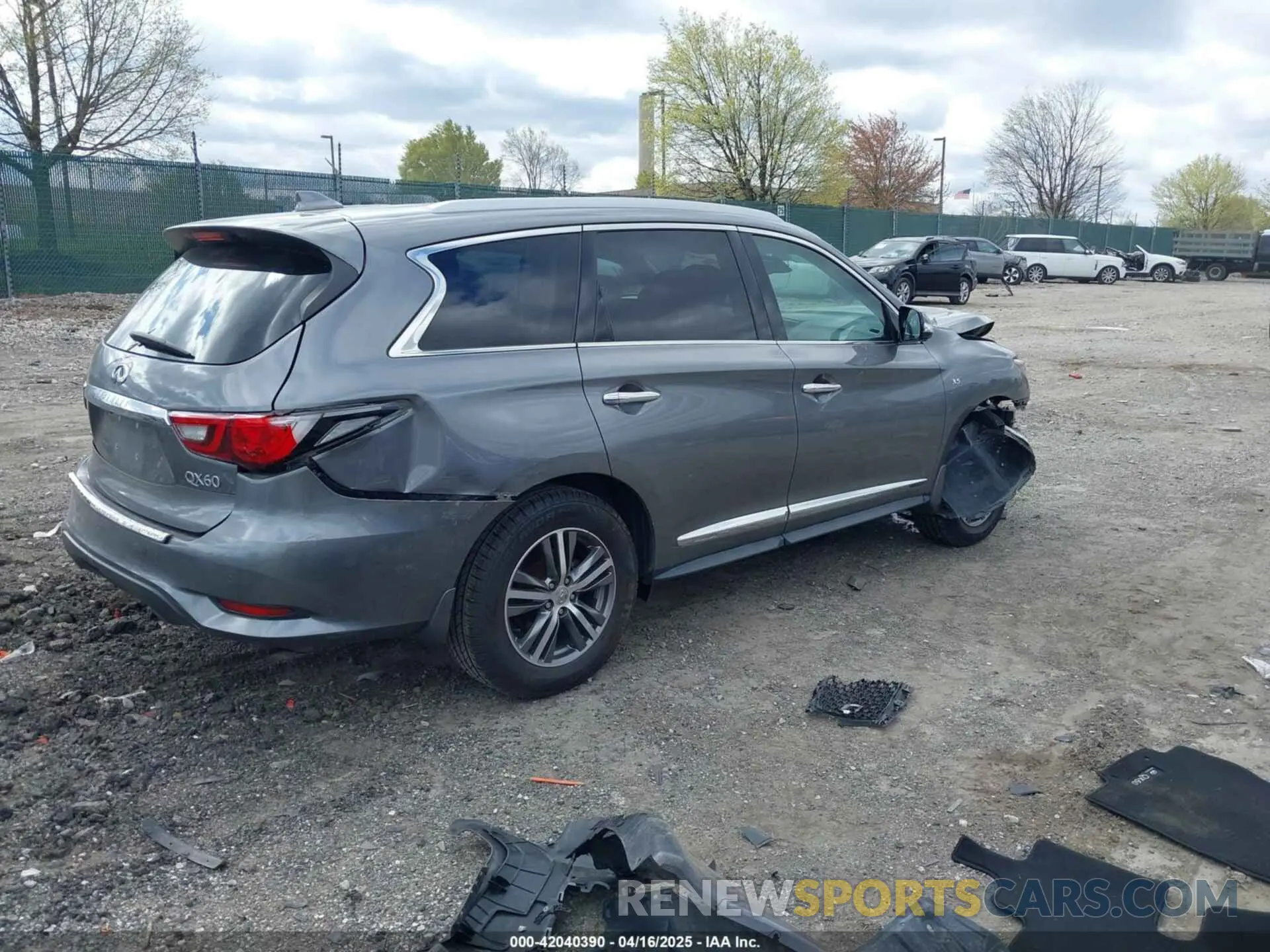 4 Photograph of a damaged car 5N1DL0MM1LC506649 INFINITI QX60 2020