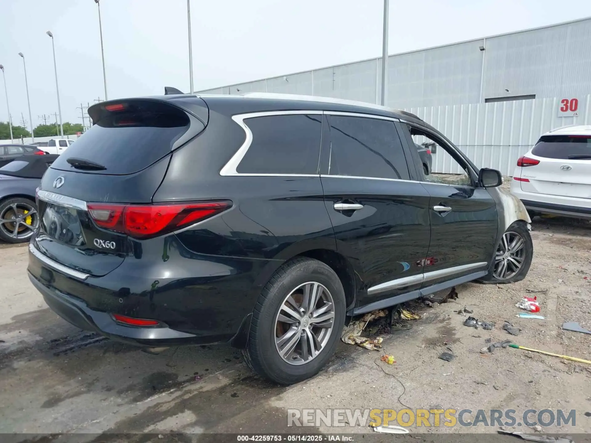 4 Photograph of a damaged car 5N1DL0MM1LC513066 INFINITI QX60 2020