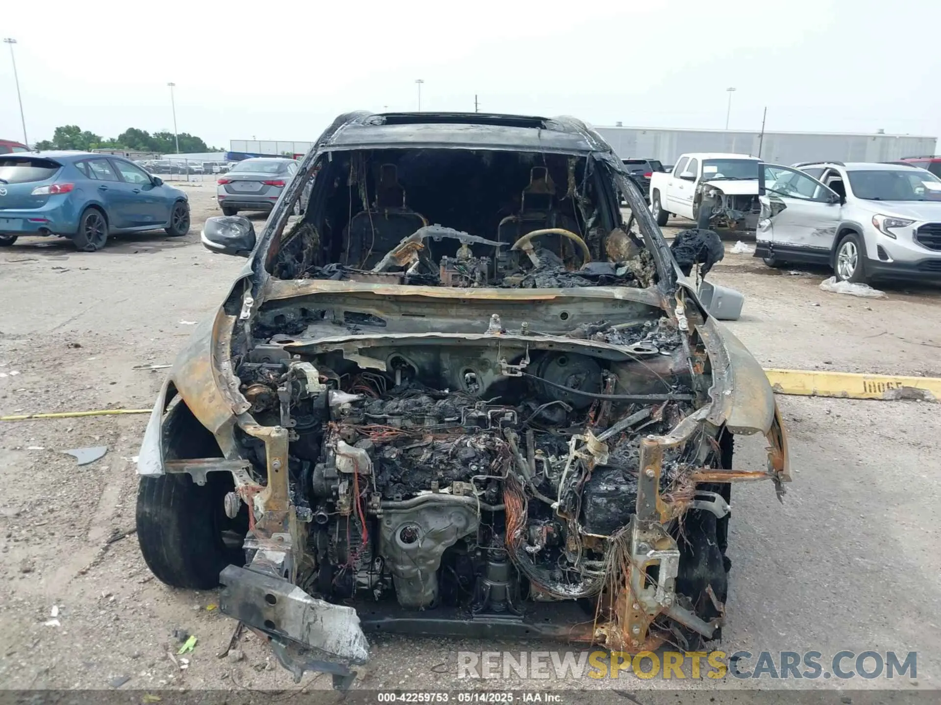 6 Photograph of a damaged car 5N1DL0MM1LC513066 INFINITI QX60 2020