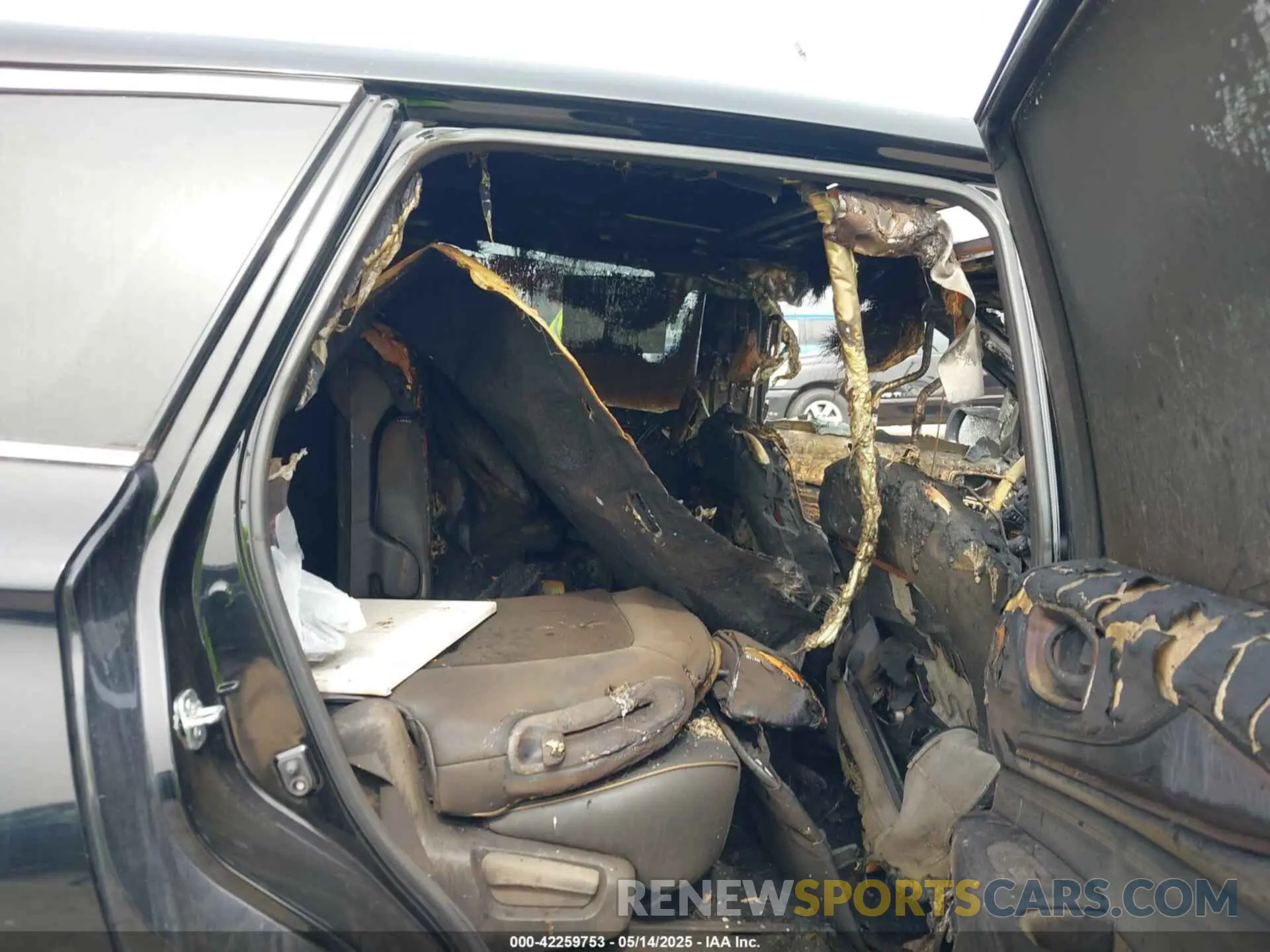 8 Photograph of a damaged car 5N1DL0MM1LC513066 INFINITI QX60 2020