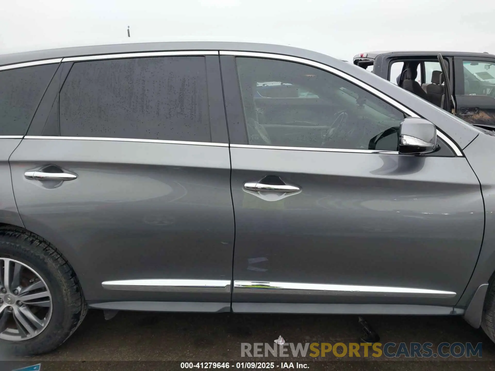 13 Photograph of a damaged car 5N1DL0MM1LC516971 INFINITI QX60 2020