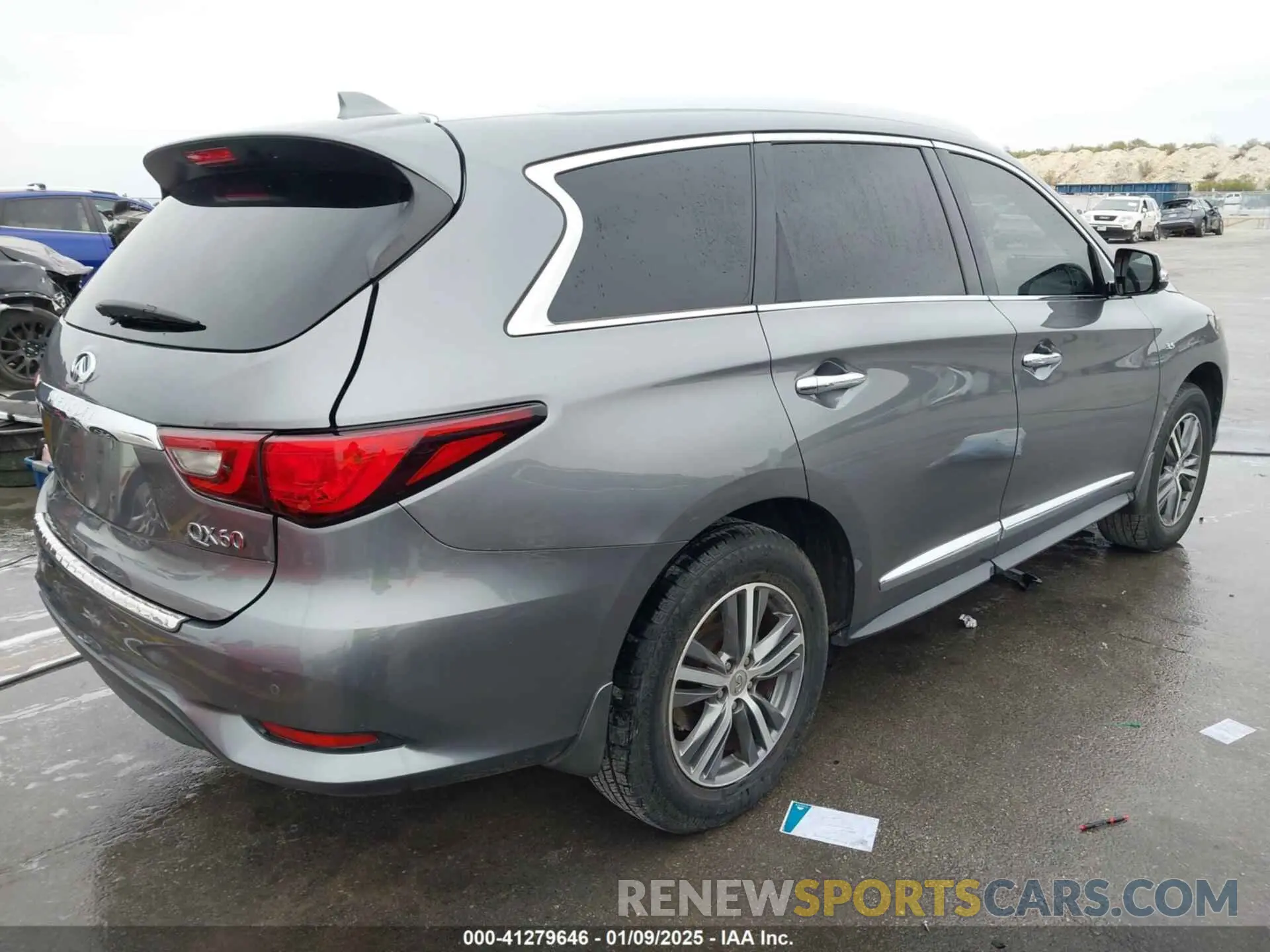 4 Photograph of a damaged car 5N1DL0MM1LC516971 INFINITI QX60 2020
