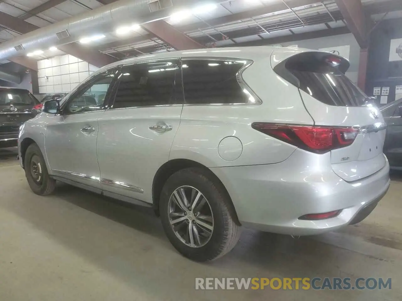 2 Photograph of a damaged car 5N1DL0MM1LC528764 INFINITI QX60 2020