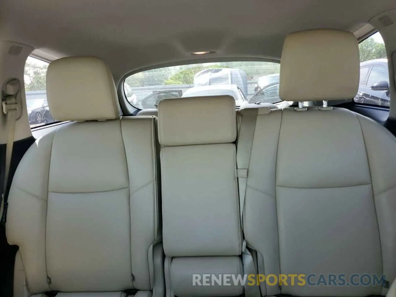 10 Photograph of a damaged car 5N1DL0MM2LC528742 INFINITI QX60 2020