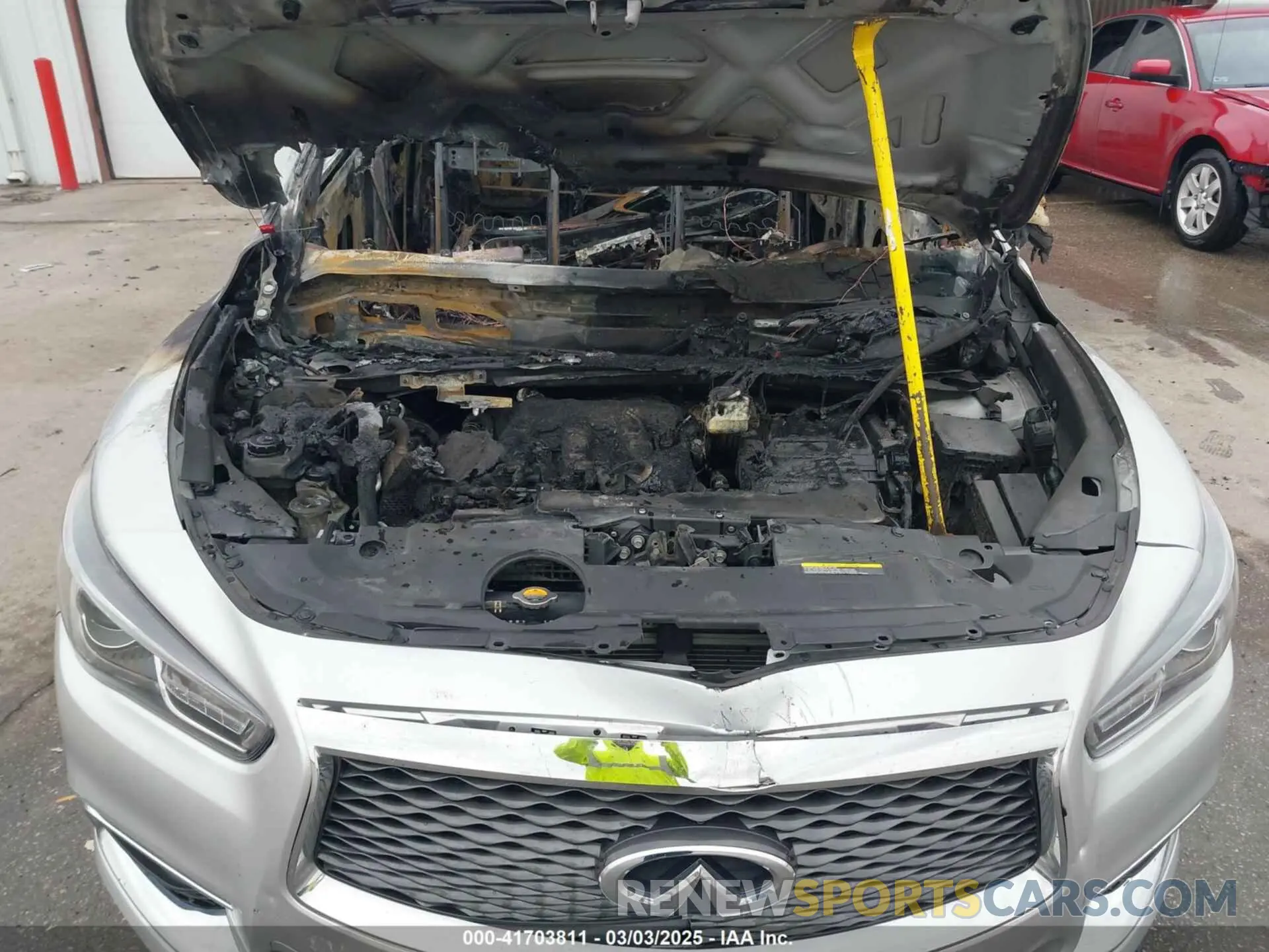 10 Photograph of a damaged car 5N1DL0MM2LC530197 INFINITI QX60 2020