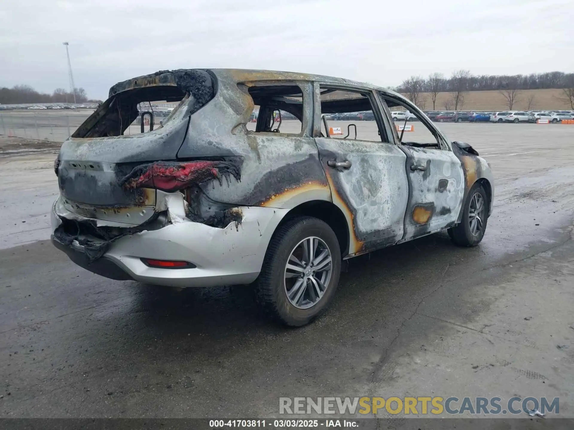 4 Photograph of a damaged car 5N1DL0MM2LC530197 INFINITI QX60 2020