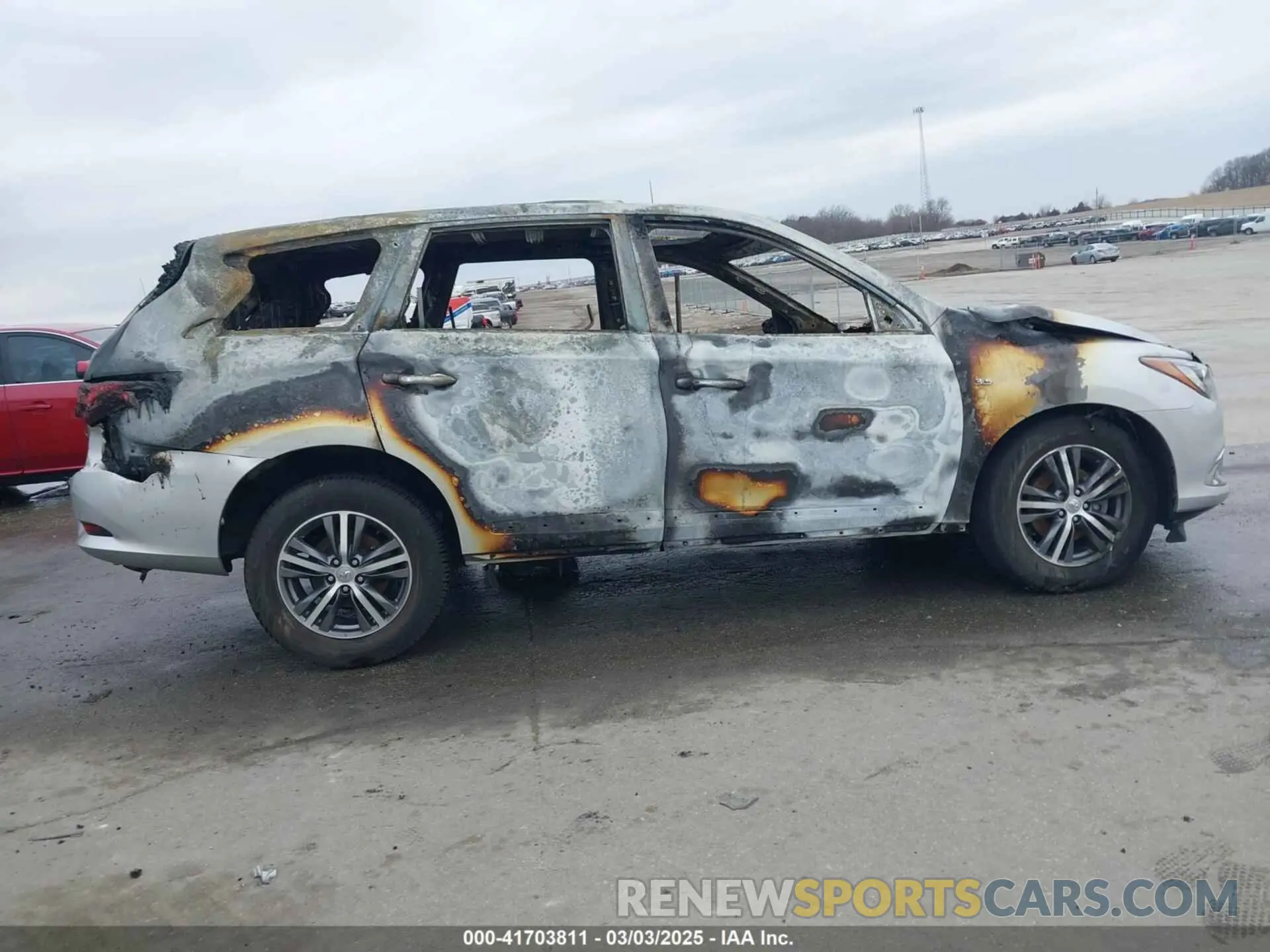 6 Photograph of a damaged car 5N1DL0MM2LC530197 INFINITI QX60 2020
