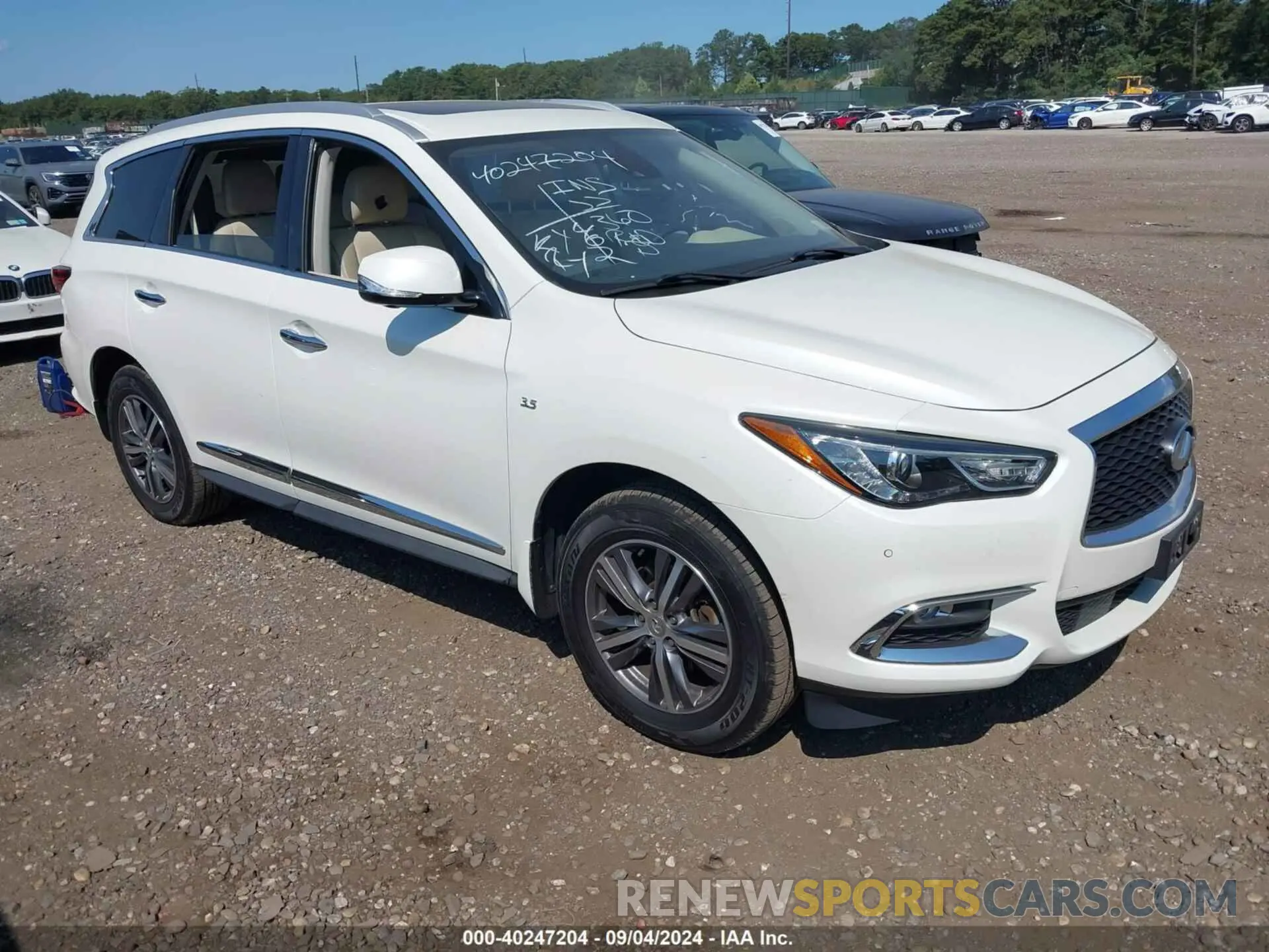1 Photograph of a damaged car 5N1DL0MM2LC531608 INFINITI QX60 2020