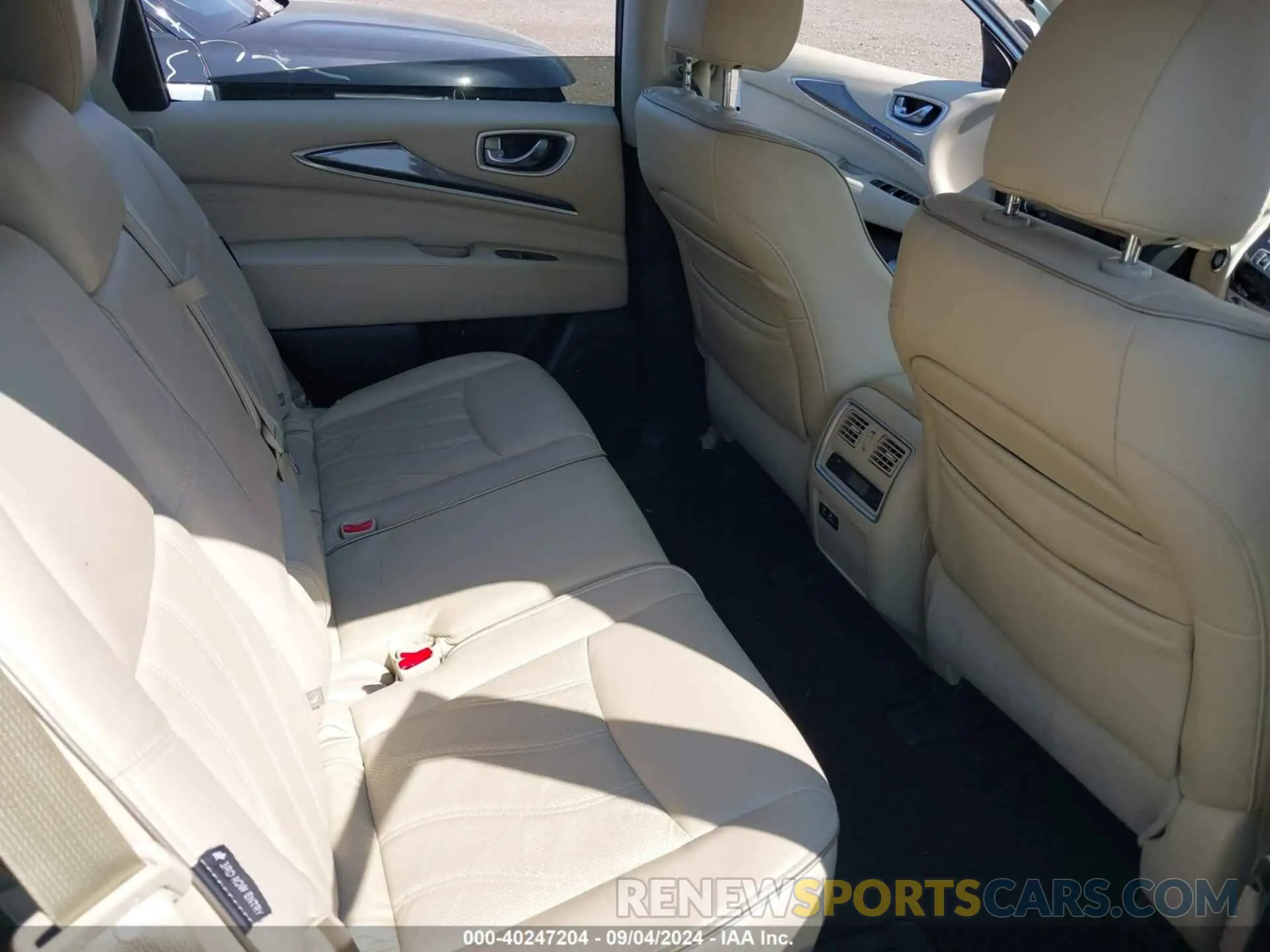 8 Photograph of a damaged car 5N1DL0MM2LC531608 INFINITI QX60 2020