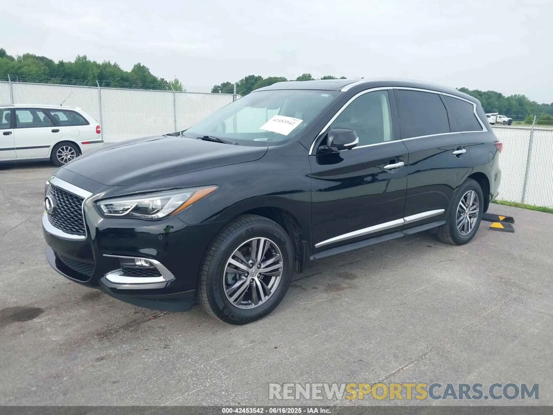2 Photograph of a damaged car 5N1DL0MM3LC517202 INFINITI QX60 2020