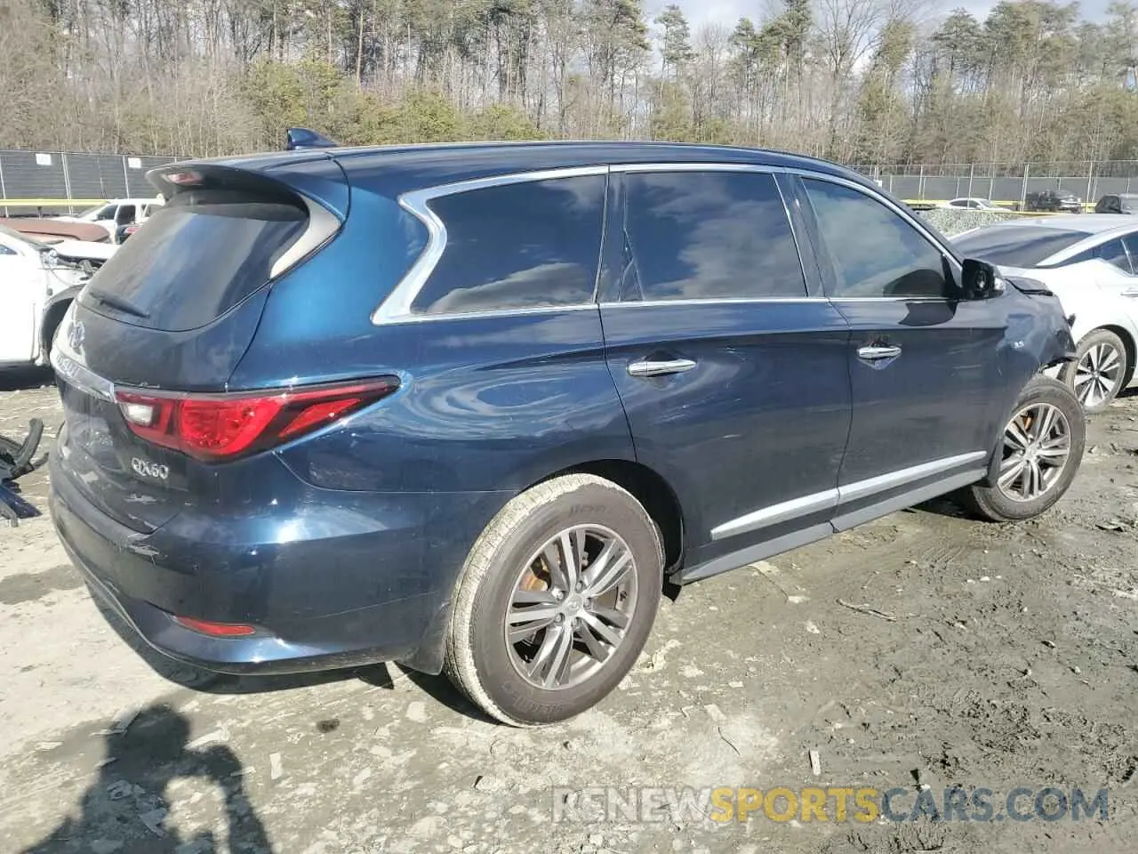 3 Photograph of a damaged car 5N1DL0MM4LC518553 INFINITI QX60 2020