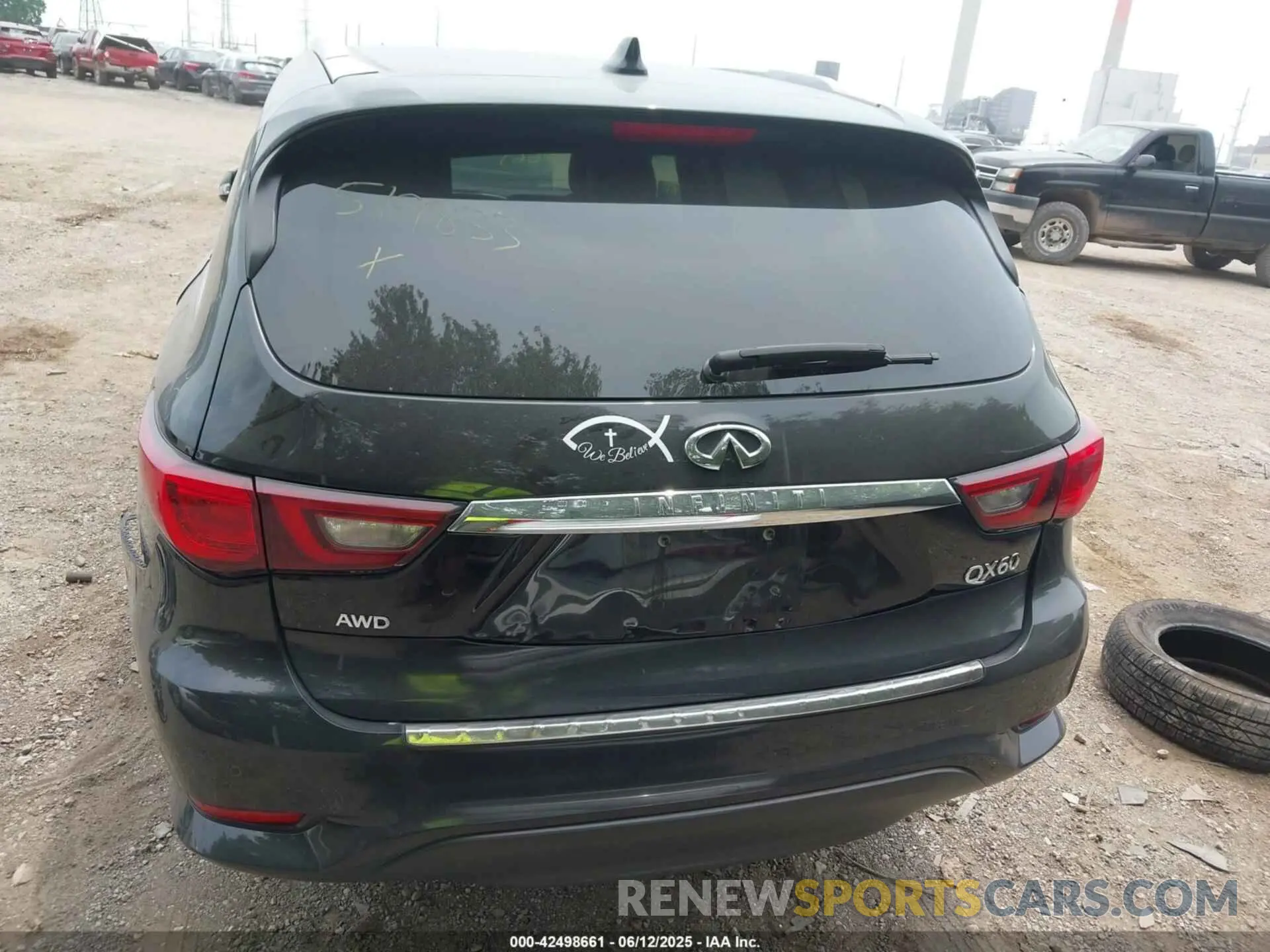 16 Photograph of a damaged car 5N1DL0MM4LC519833 INFINITI QX60 2020