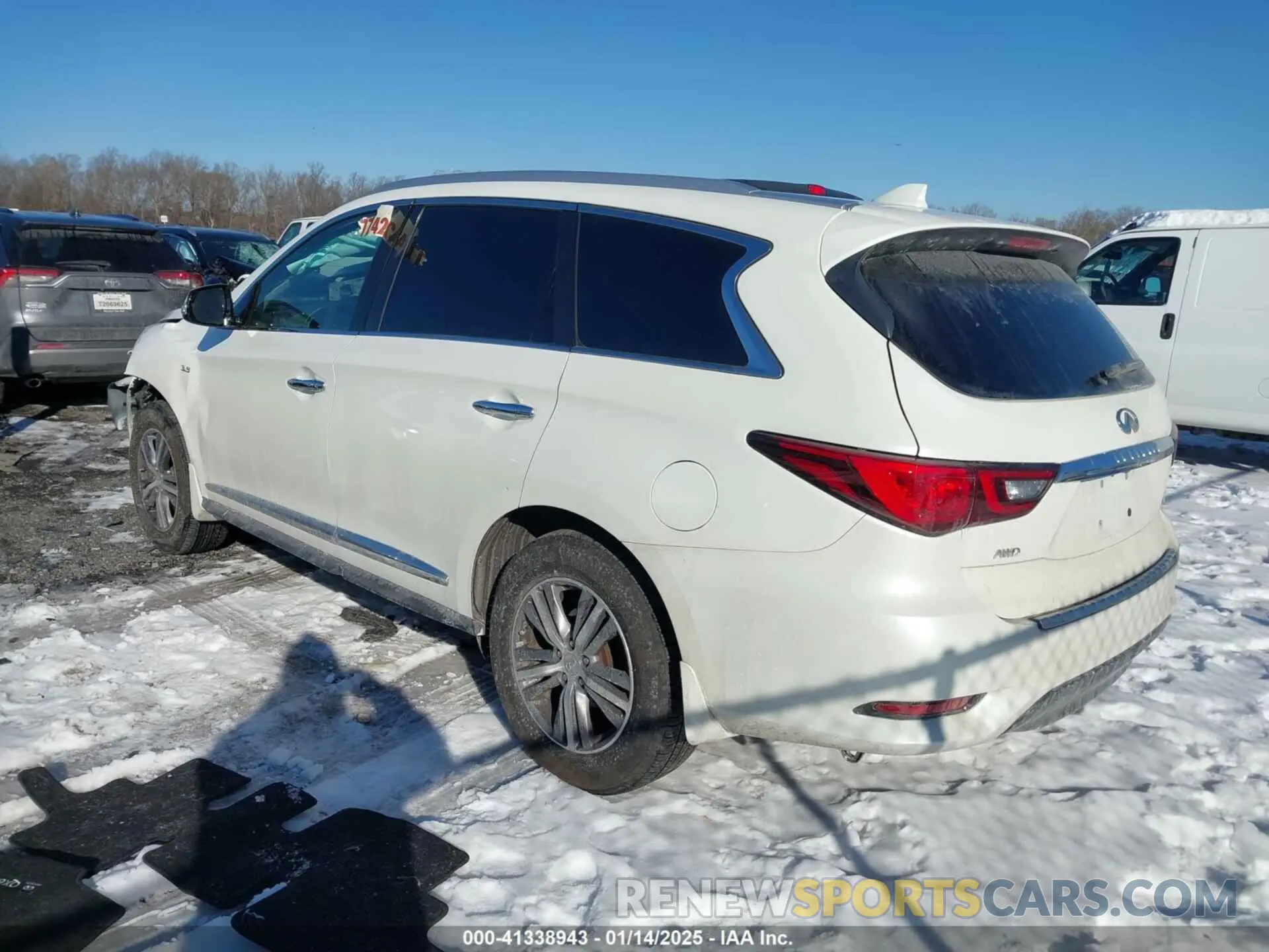 3 Photograph of a damaged car 5N1DL0MM4LC526247 INFINITI QX60 2020