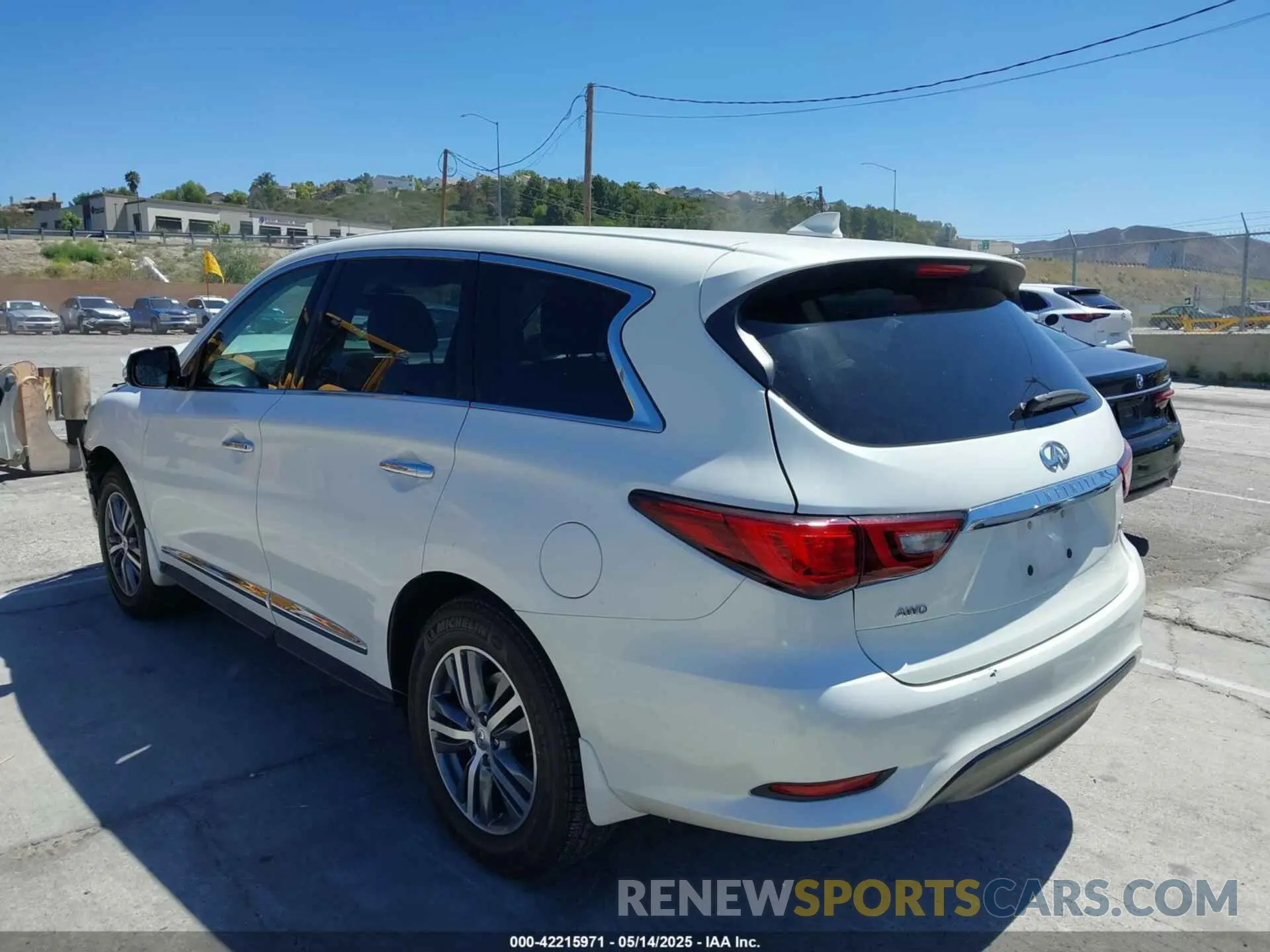 3 Photograph of a damaged car 5N1DL0MM4LC538947 INFINITI QX60 2020