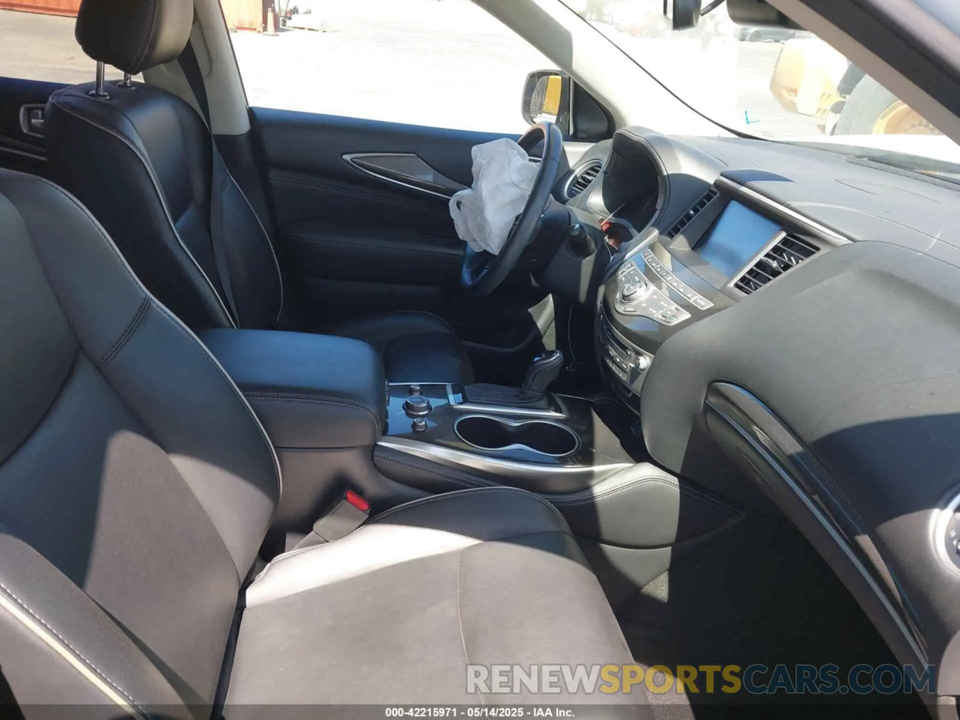 5 Photograph of a damaged car 5N1DL0MM4LC538947 INFINITI QX60 2020