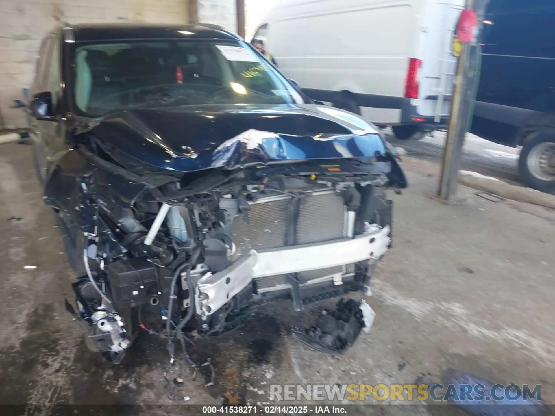 17 Photograph of a damaged car 5N1DL0MM5LC513491 INFINITI QX60 2020