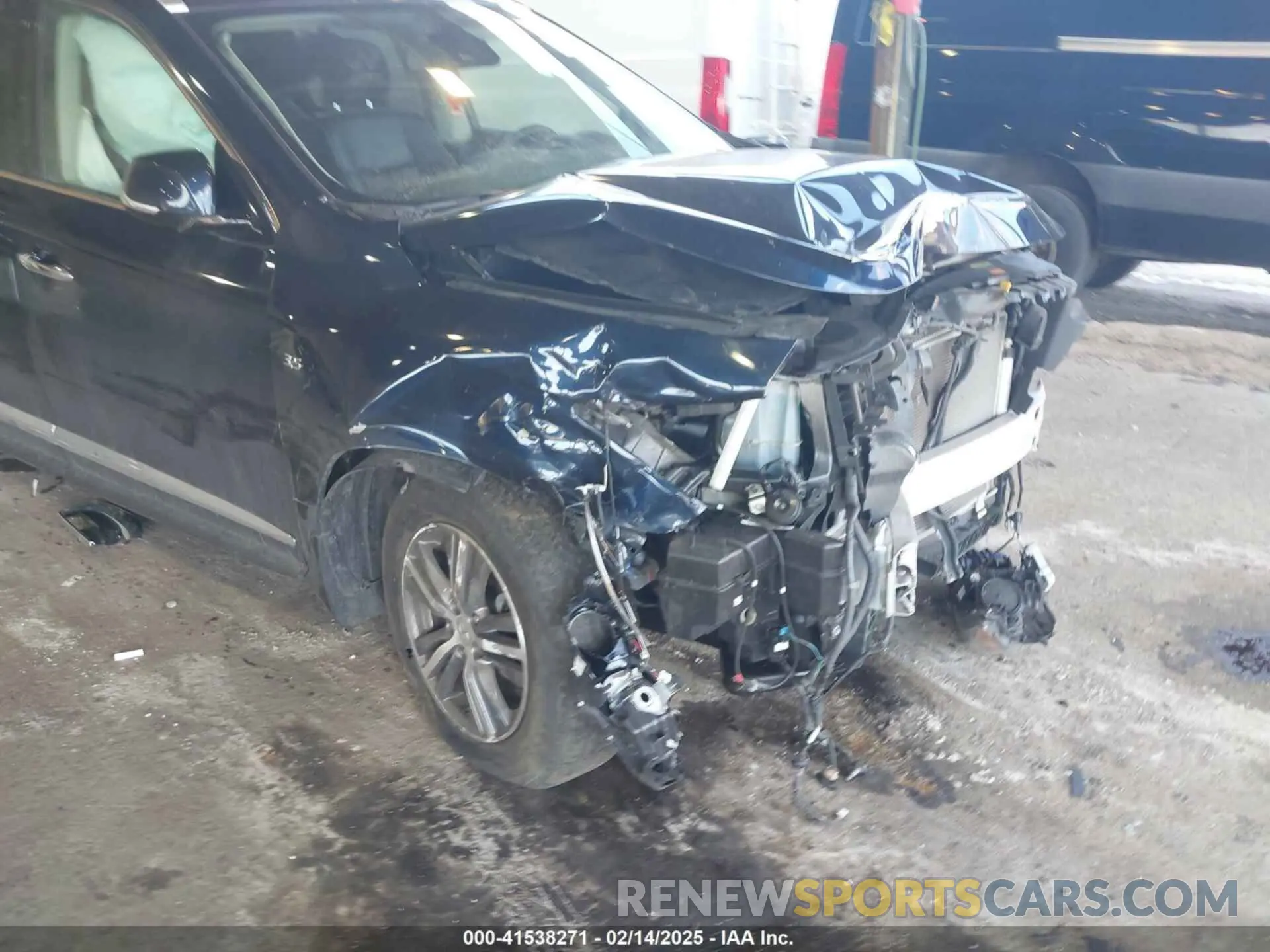 18 Photograph of a damaged car 5N1DL0MM5LC513491 INFINITI QX60 2020