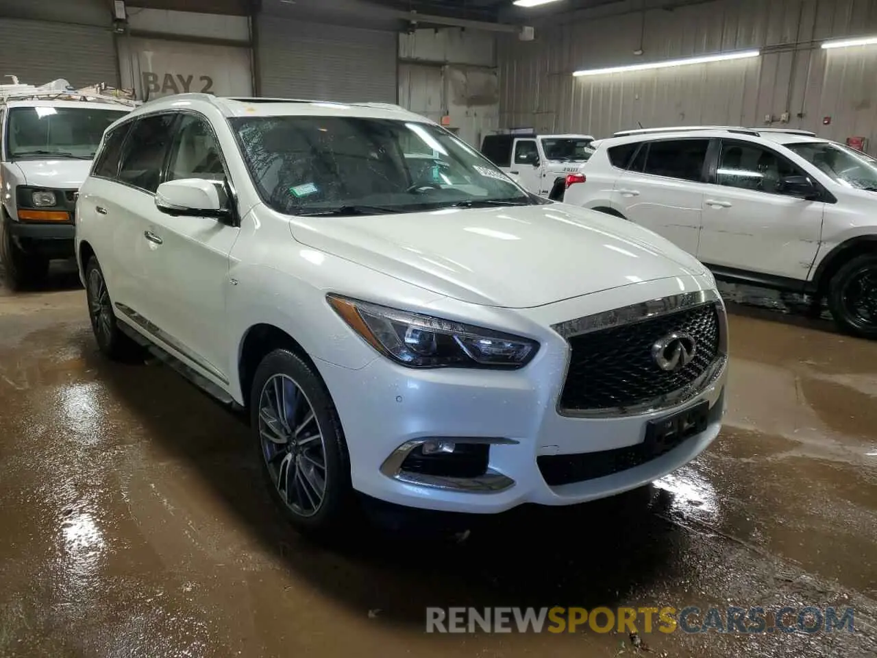 4 Photograph of a damaged car 5N1DL0MM5LC537886 INFINITI QX60 2020