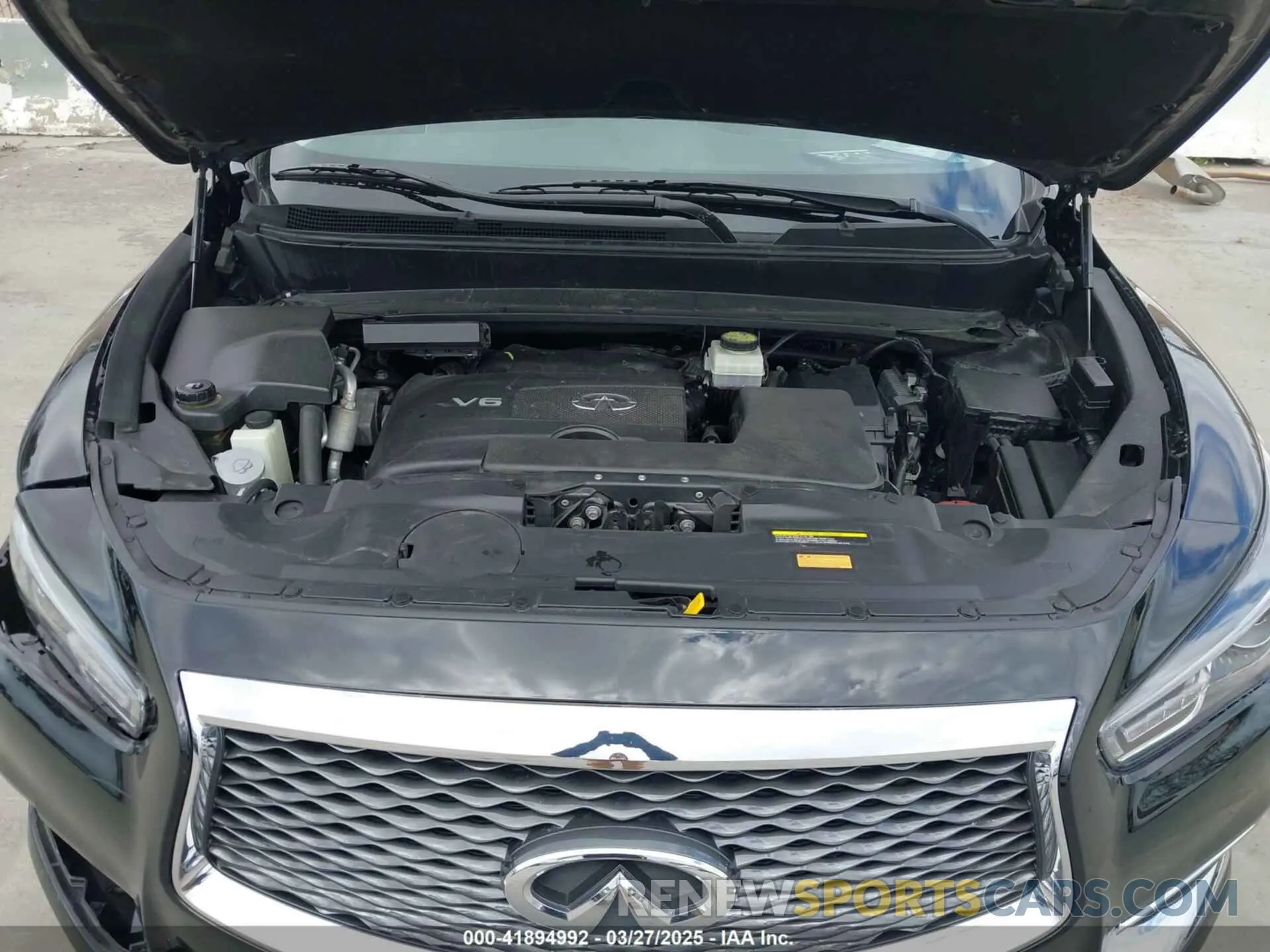 10 Photograph of a damaged car 5N1DL0MM5LC540433 INFINITI QX60 2020