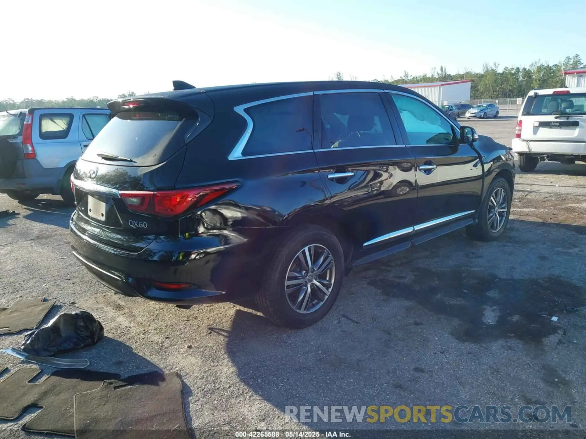 4 Photograph of a damaged car 5N1DL0MM6LC521745 INFINITI QX60 2020