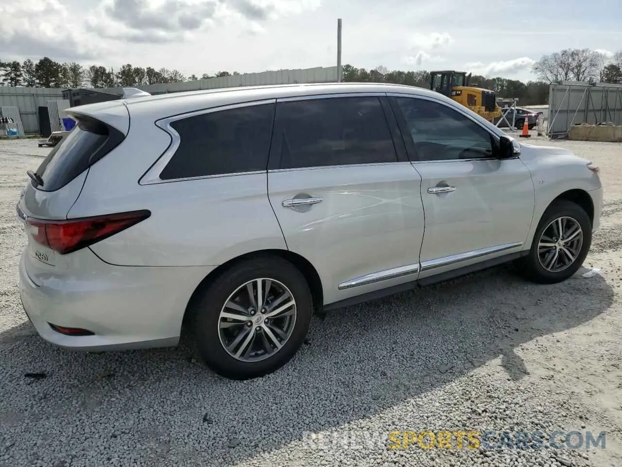 3 Photograph of a damaged car 5N1DL0MM6LC528582 INFINITI QX60 2020