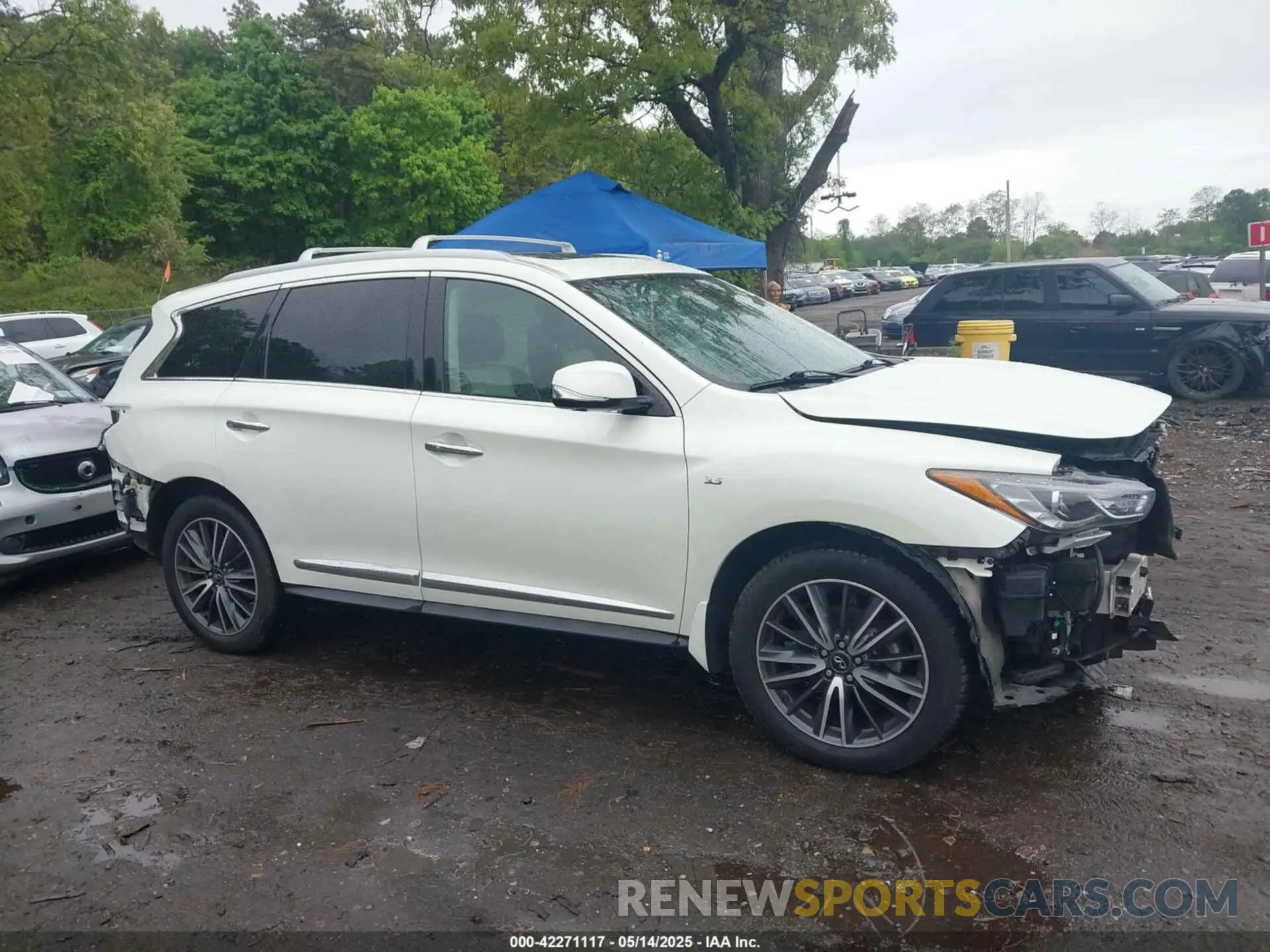 13 Photograph of a damaged car 5N1DL0MM7LC547819 INFINITI QX60 2020