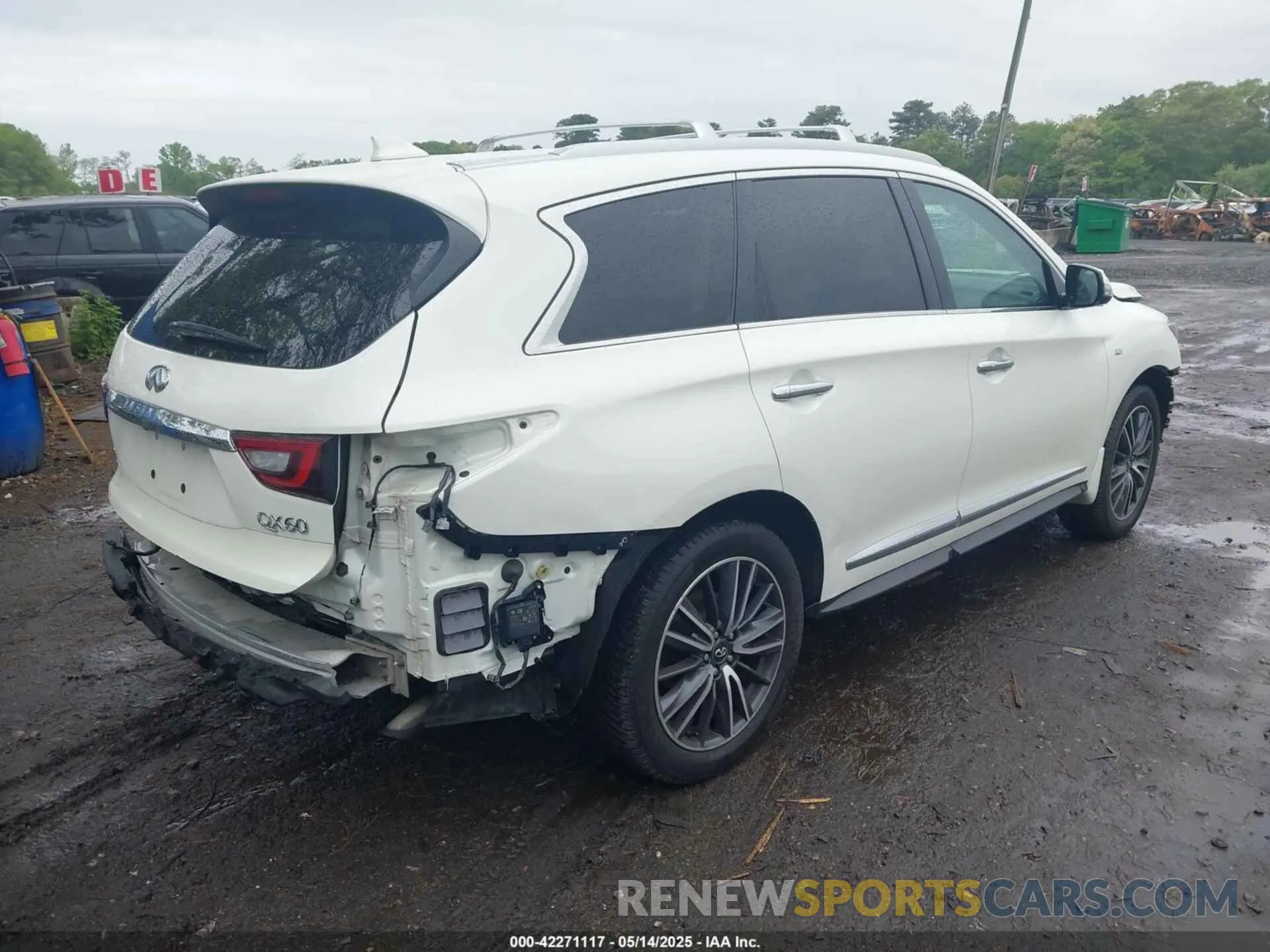 4 Photograph of a damaged car 5N1DL0MM7LC547819 INFINITI QX60 2020