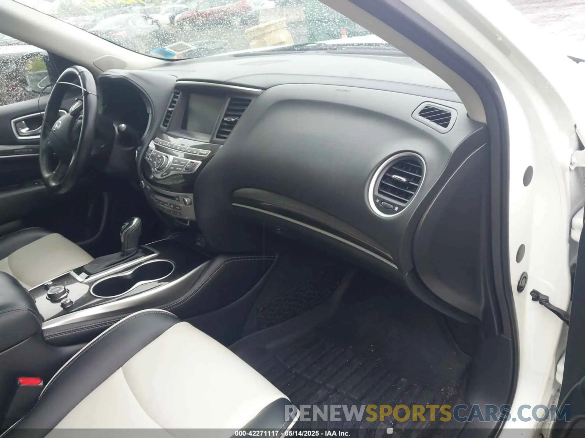 5 Photograph of a damaged car 5N1DL0MM7LC547819 INFINITI QX60 2020