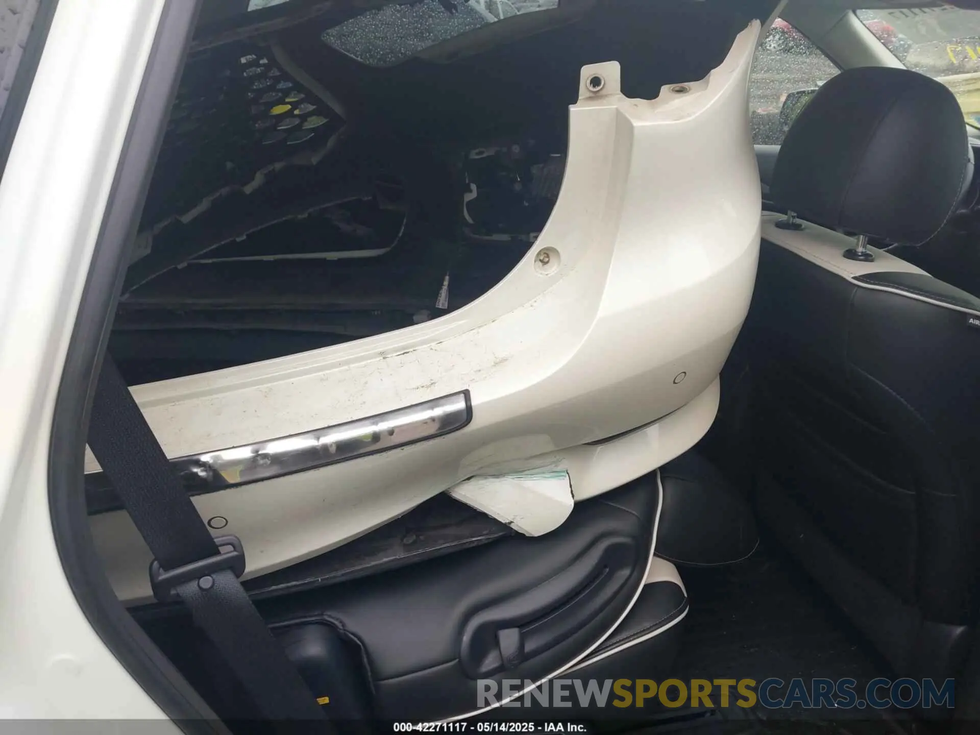 8 Photograph of a damaged car 5N1DL0MM7LC547819 INFINITI QX60 2020