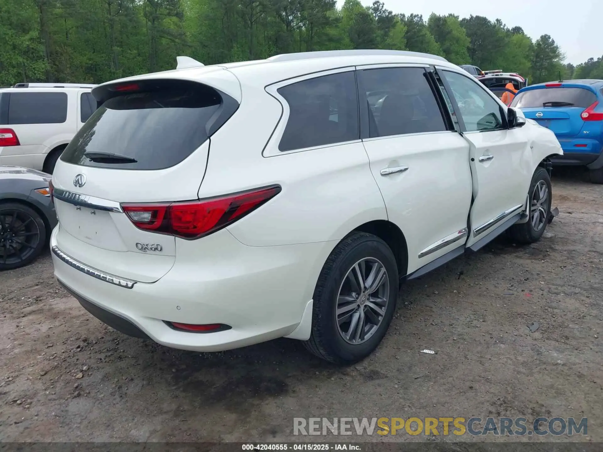 4 Photograph of a damaged car 5N1DL0MM8LC513355 INFINITI QX60 2020