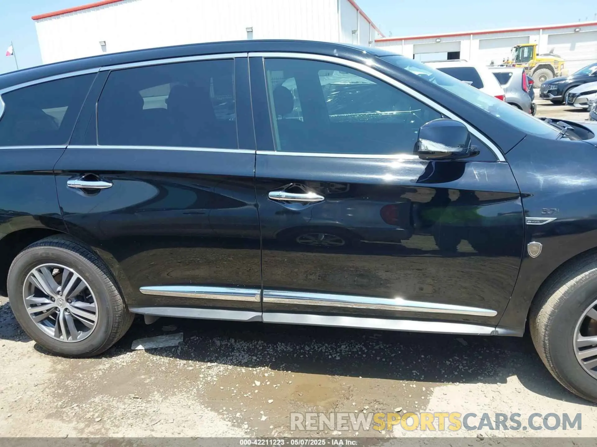 13 Photograph of a damaged car 5N1DL0MM9LC516314 INFINITI QX60 2020