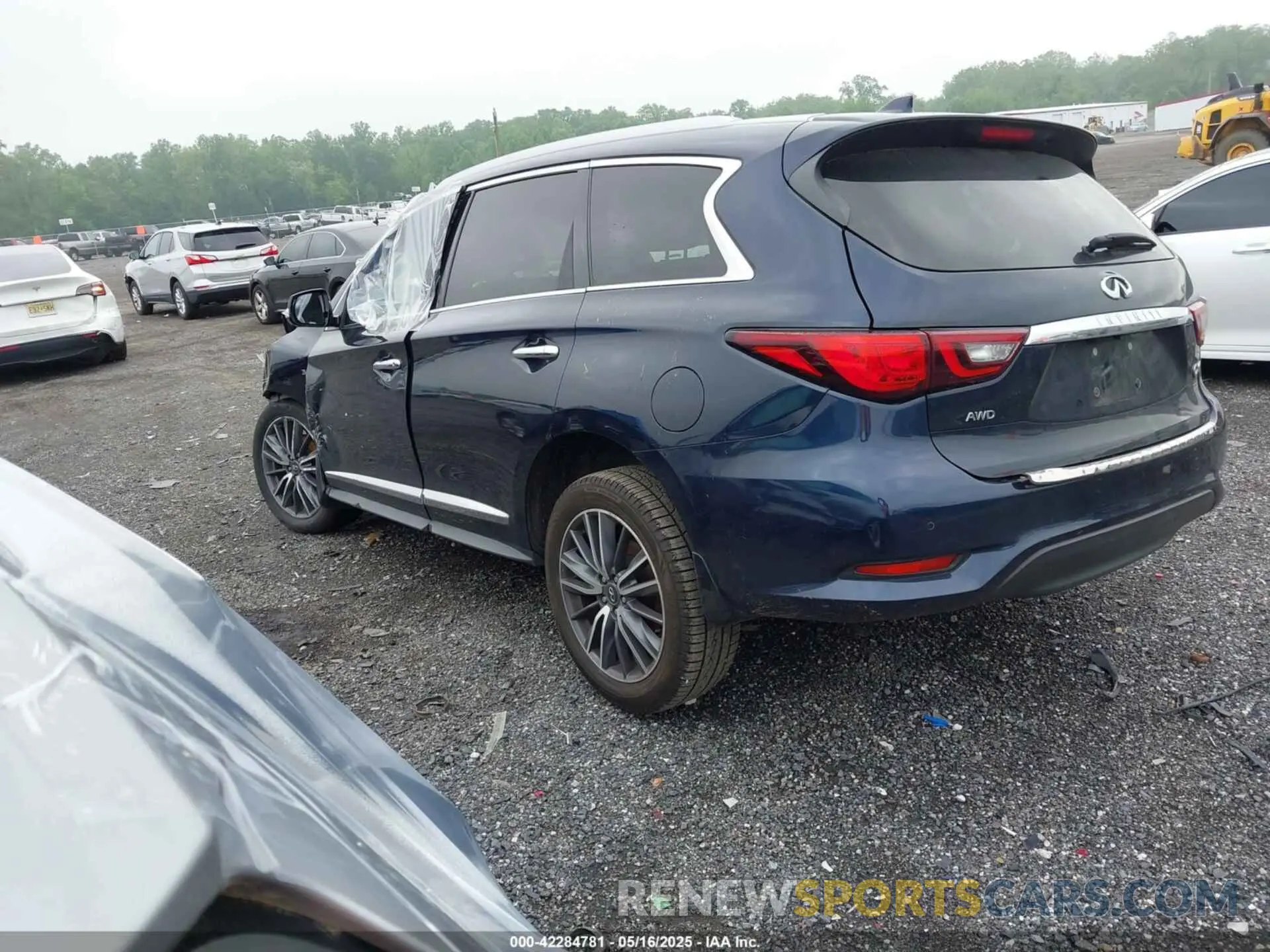 3 Photograph of a damaged car 5N1DL0MM9LC539625 INFINITI QX60 2020