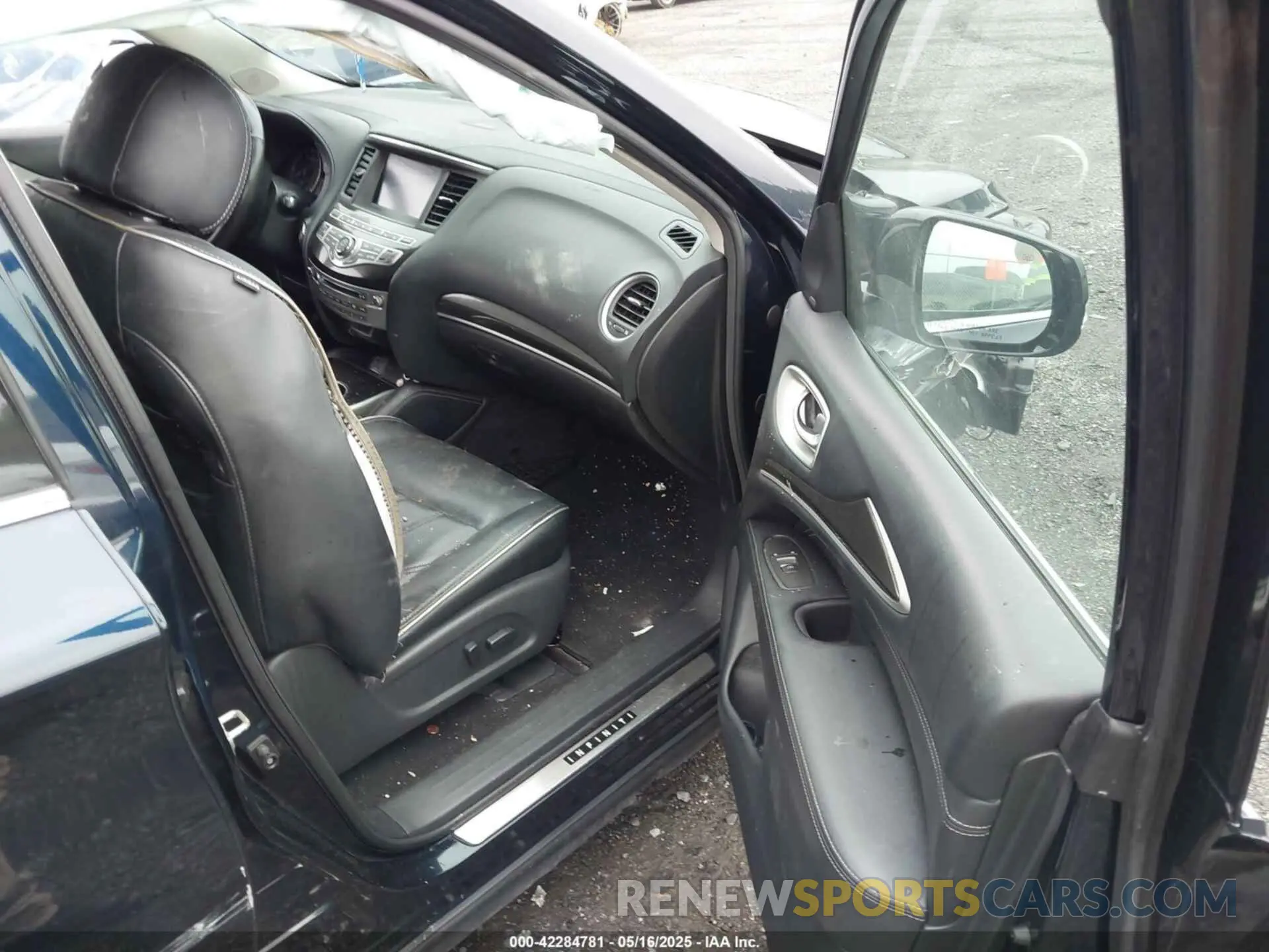 5 Photograph of a damaged car 5N1DL0MM9LC539625 INFINITI QX60 2020
