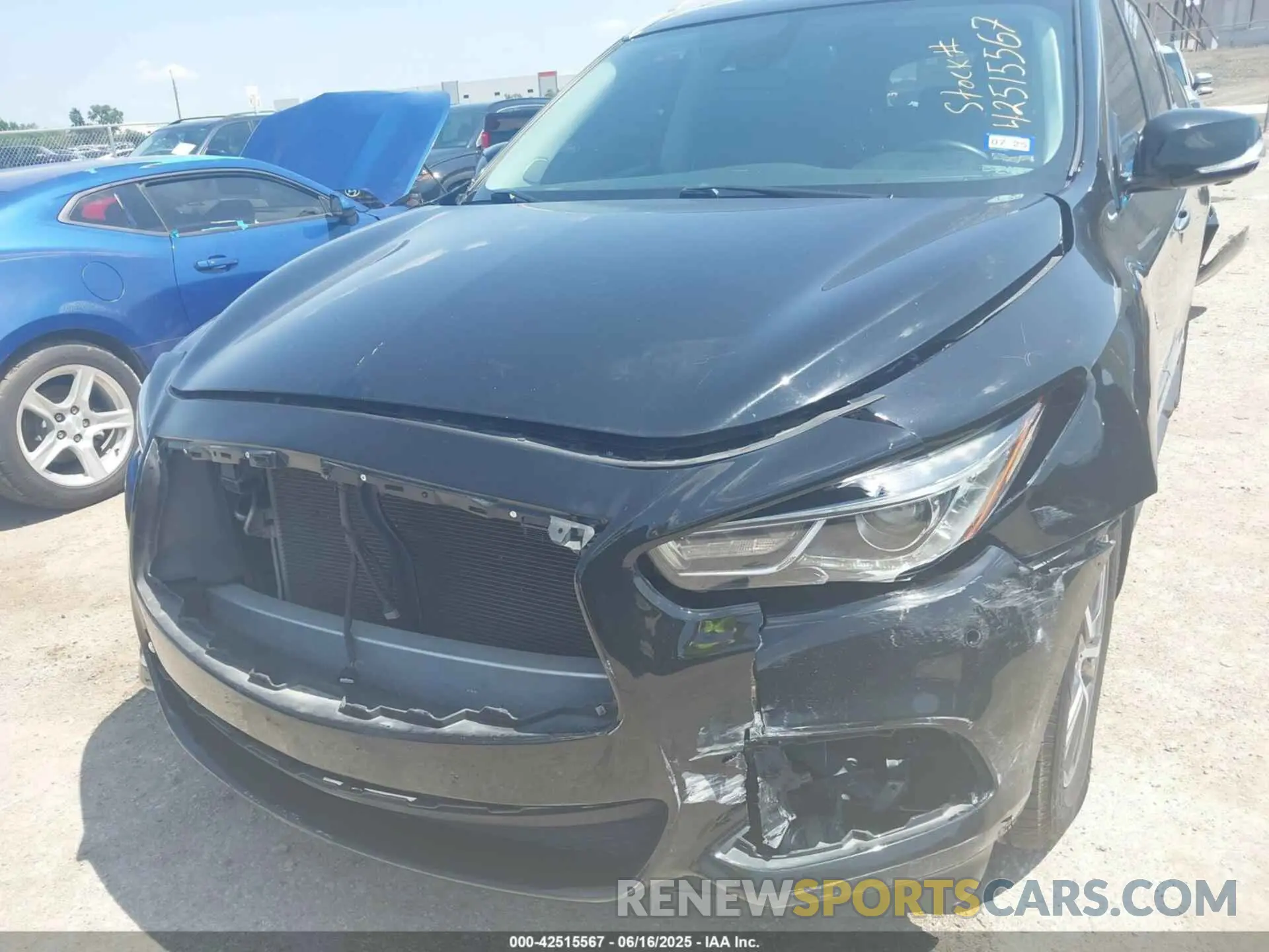 6 Photograph of a damaged car 5N1DL0MMXLC502566 INFINITI QX60 2020