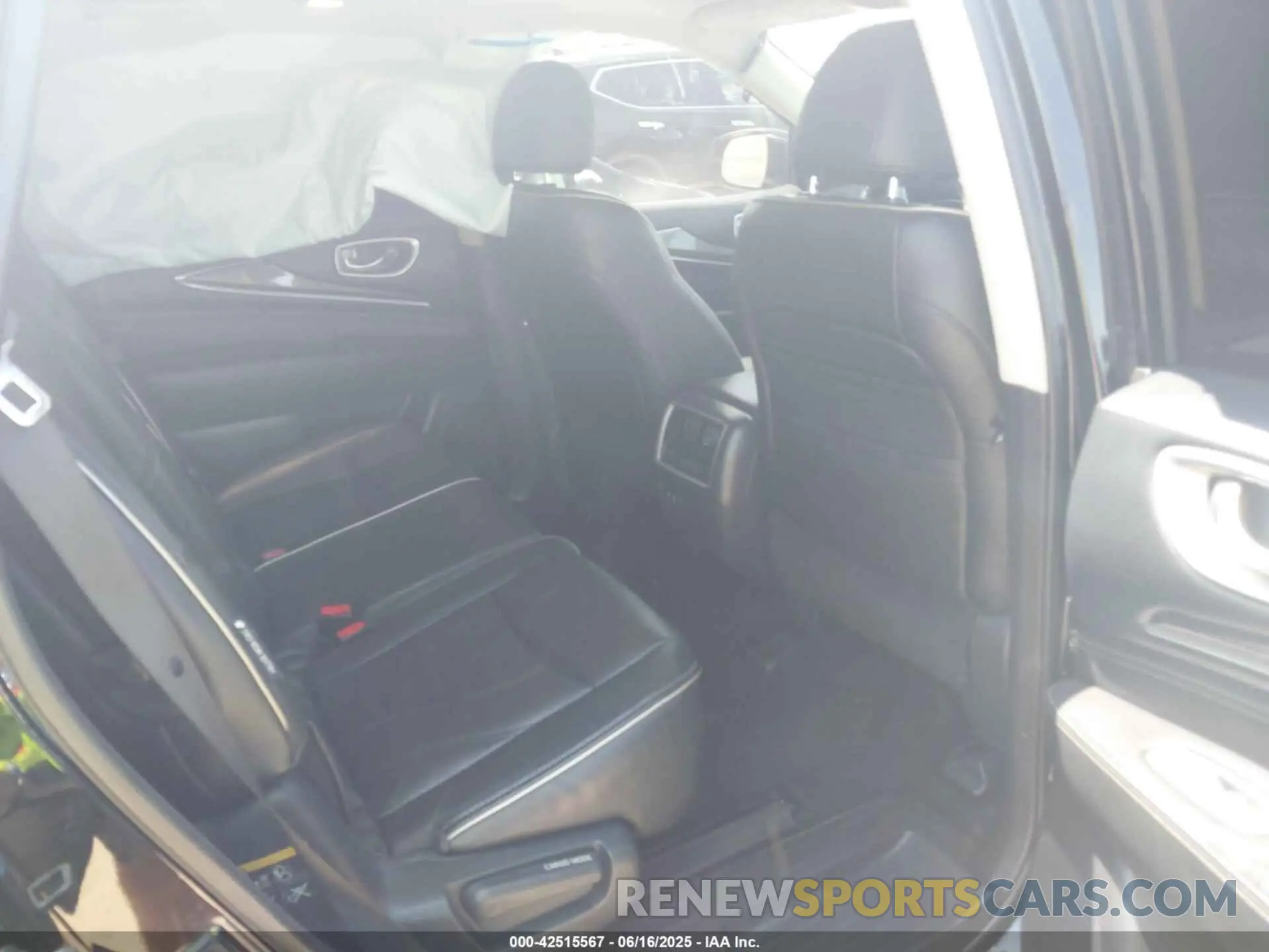 8 Photograph of a damaged car 5N1DL0MMXLC502566 INFINITI QX60 2020