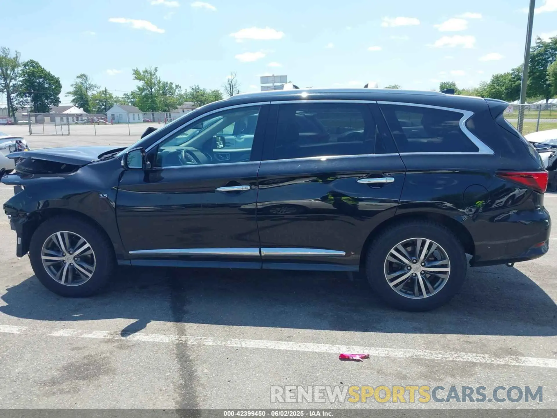 14 Photograph of a damaged car 5N1DL0MMXLC523627 INFINITI QX60 2020