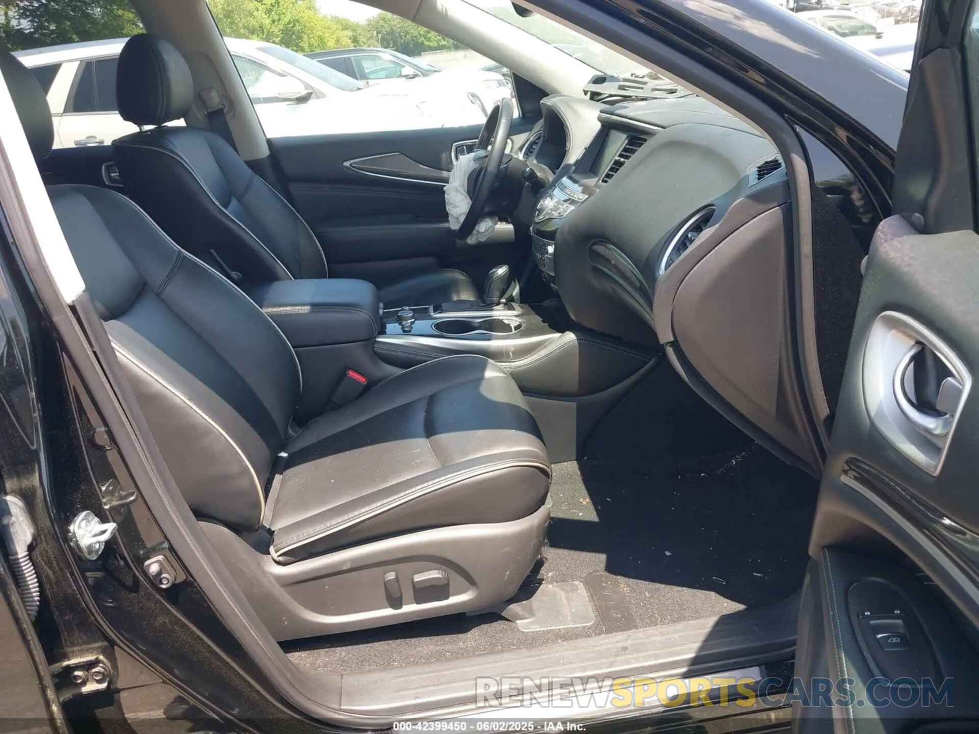 5 Photograph of a damaged car 5N1DL0MMXLC523627 INFINITI QX60 2020