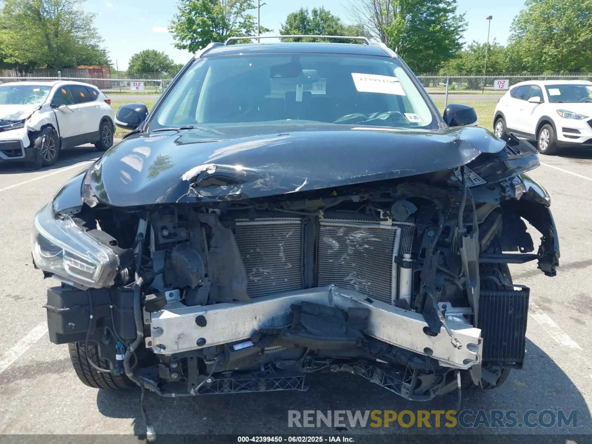 6 Photograph of a damaged car 5N1DL0MMXLC523627 INFINITI QX60 2020