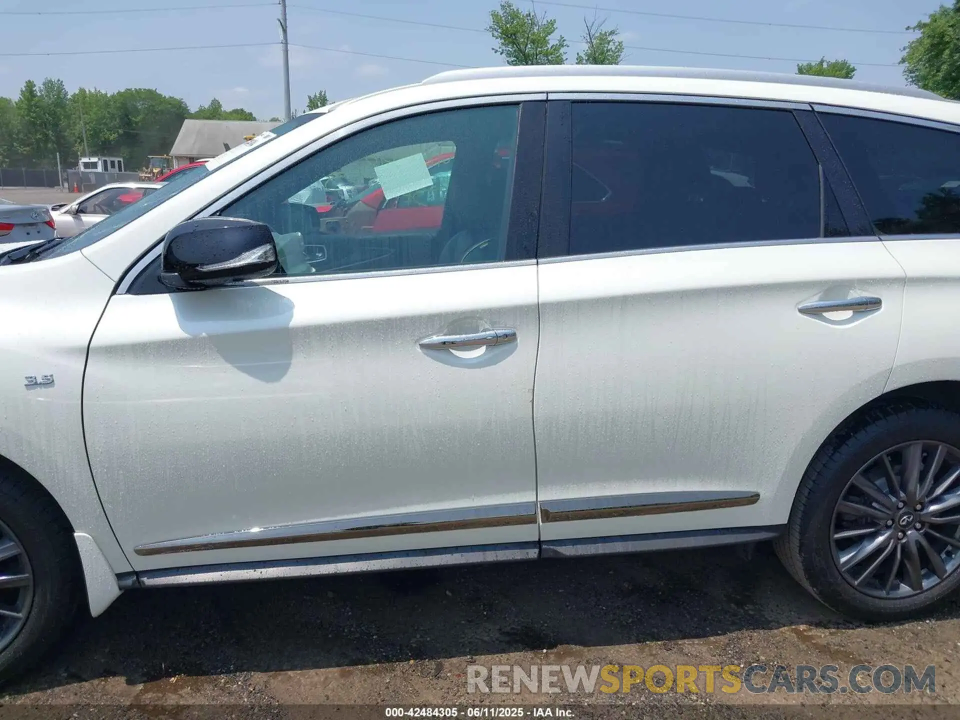 14 Photograph of a damaged car 5N1DL0MMXLC534532 INFINITI QX60 2020