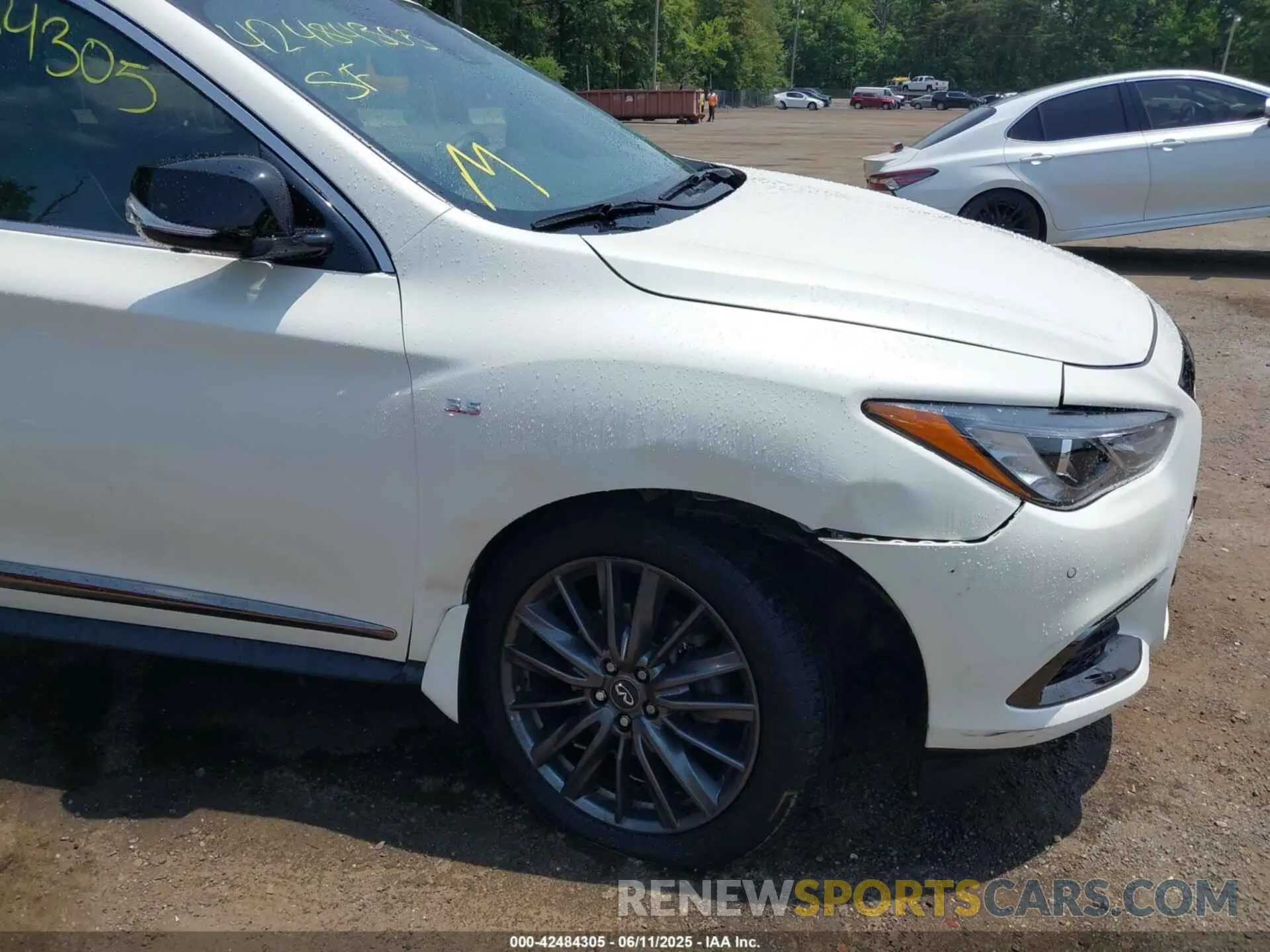 6 Photograph of a damaged car 5N1DL0MMXLC534532 INFINITI QX60 2020