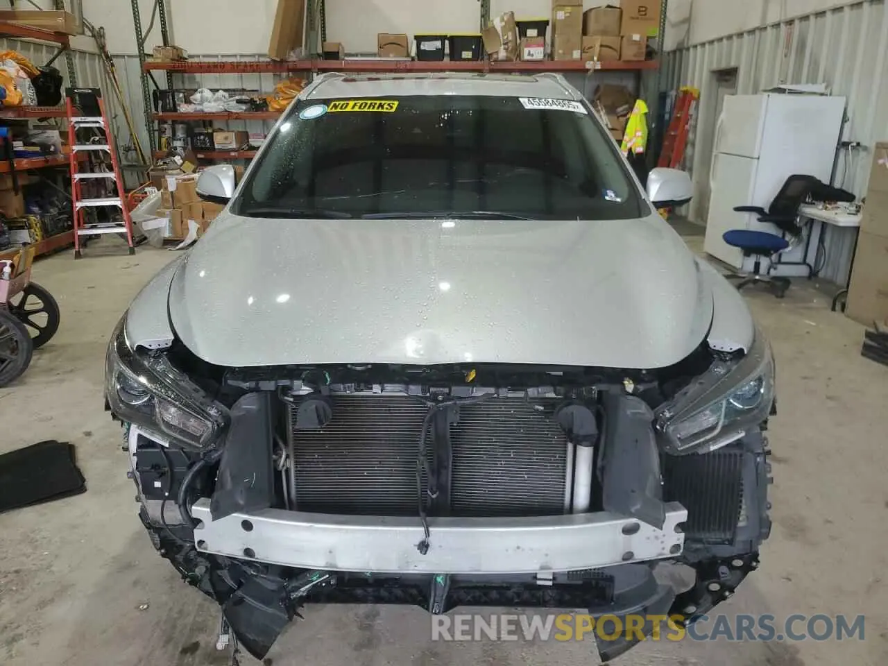 5 Photograph of a damaged car 5N1DL0MN0LC522818 INFINITI QX60 2020