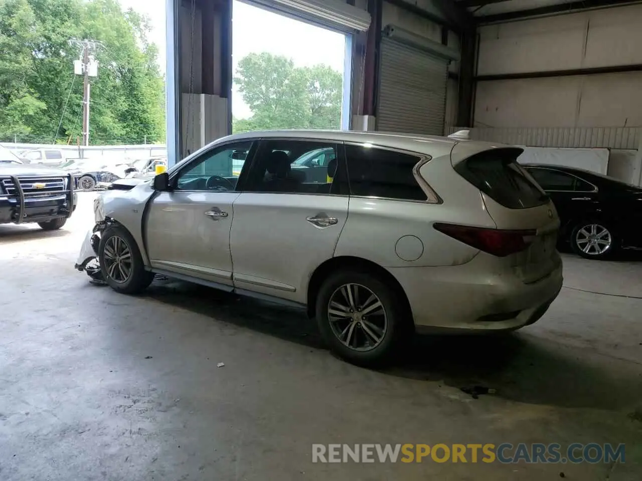 2 Photograph of a damaged car 5N1DL0MN0LC524245 INFINITI QX60 2020