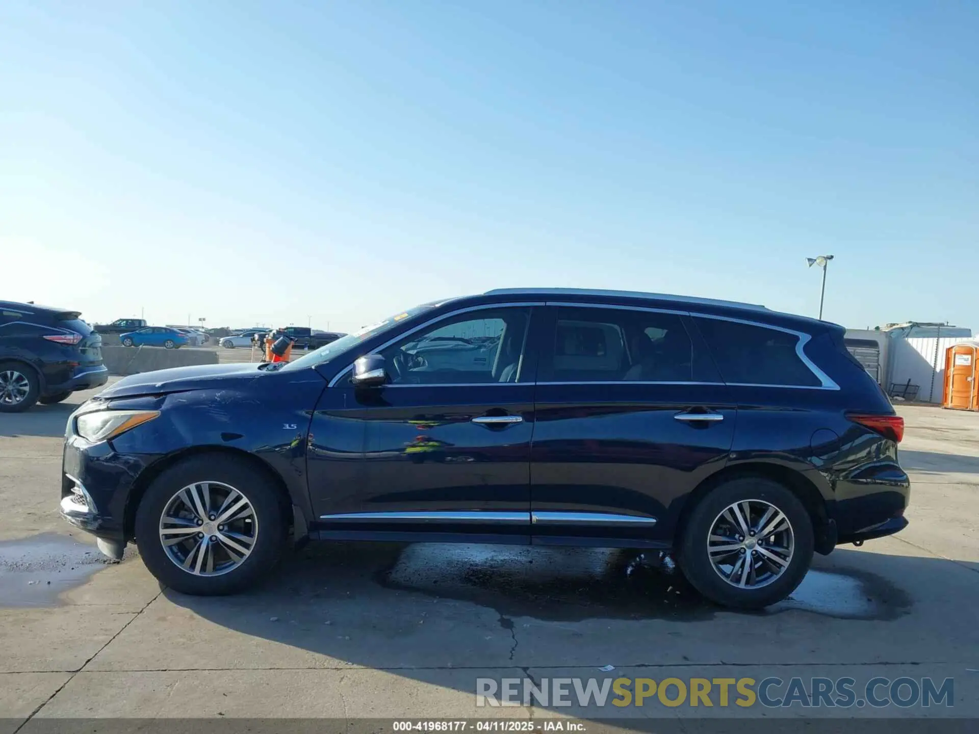 14 Photograph of a damaged car 5N1DL0MN1LC506501 INFINITI QX60 2020